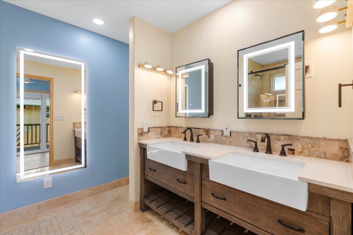 167  Lower Waiehu Beach Rd , Wailuku home - photo 6 of 38