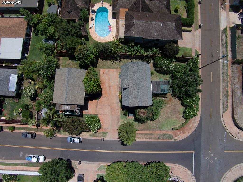 1676  Aa St Wahikuli, Lahaina home - photo 2 of 30