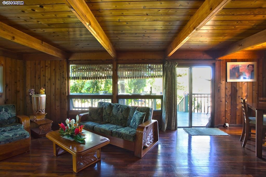 1676  Aa St Wahikuli, Lahaina home - photo 12 of 30