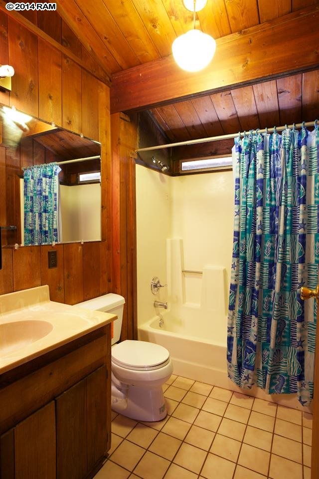 1676  Aa St Wahikuli, Lahaina home - photo 23 of 30