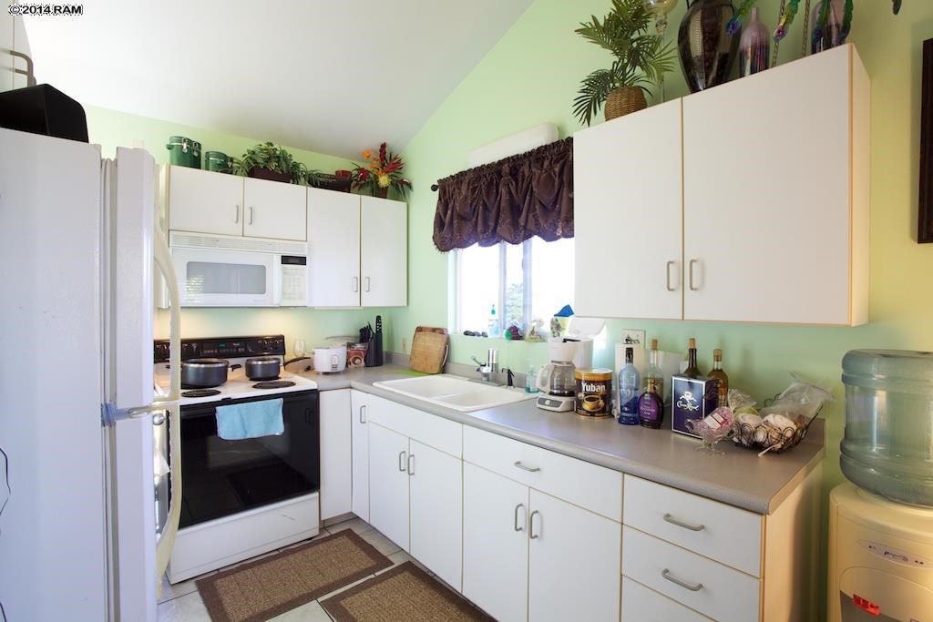 1676  Aa St Wahikuli, Lahaina home - photo 28 of 30