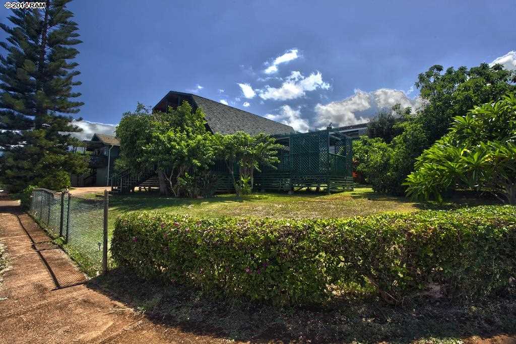 1676  Aa St Wahikuli, Lahaina home - photo 6 of 30