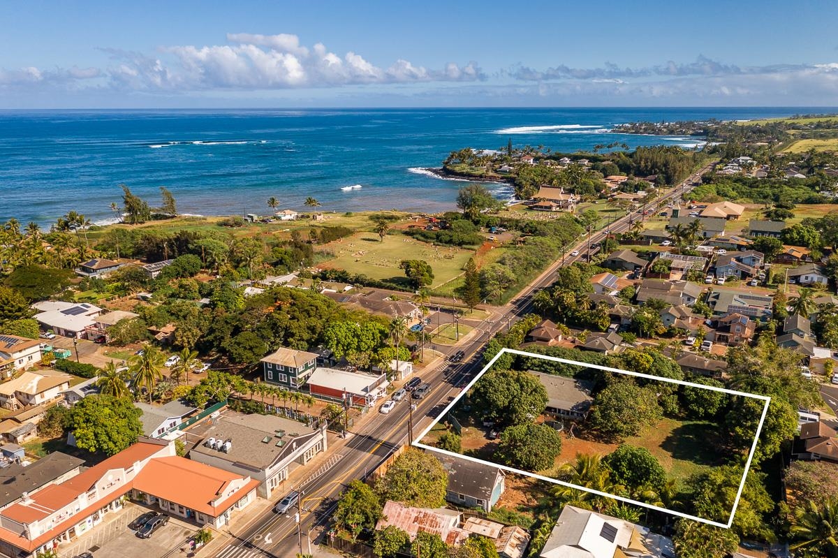 168  Hana Hwy , Spreckelsville/Paia/Kuau home - photo 3 of 37