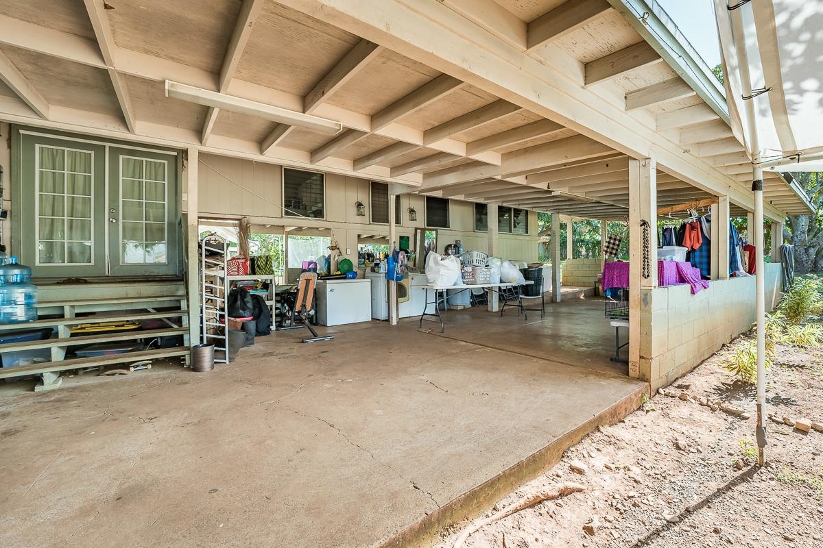 168  Hana Hwy , Spreckelsville/Paia/Kuau home - photo 9 of 37
