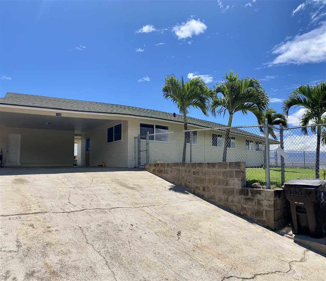 1684  Nana St Puuone Tract, Wailuku home - photo 11 of 19