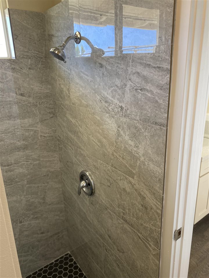 1684  Nana St Puuone Tract, Wailuku home - photo 18 of 19