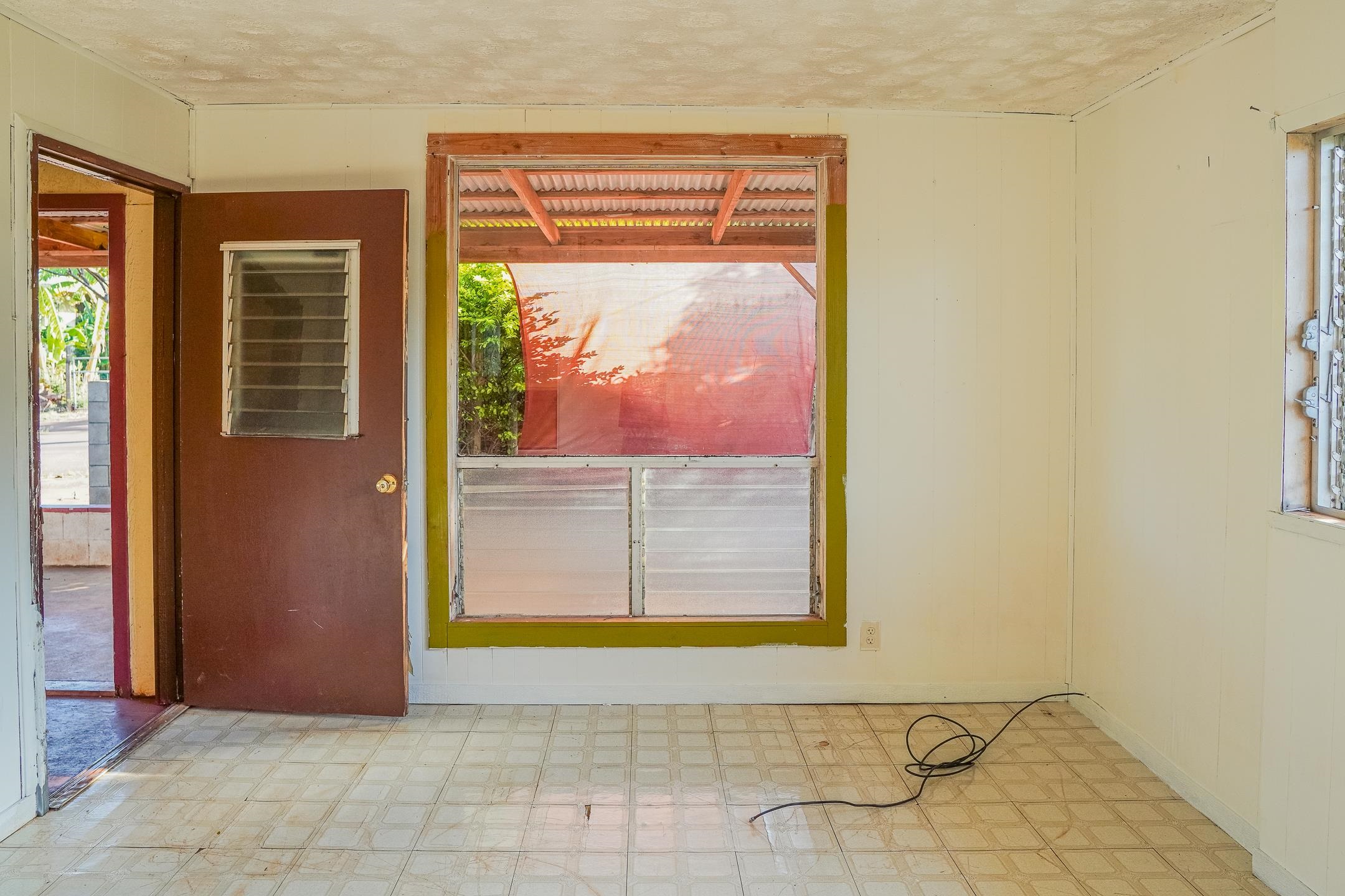 1685  Alahula St Kualapuu, Molokai home - photo 2 of 21