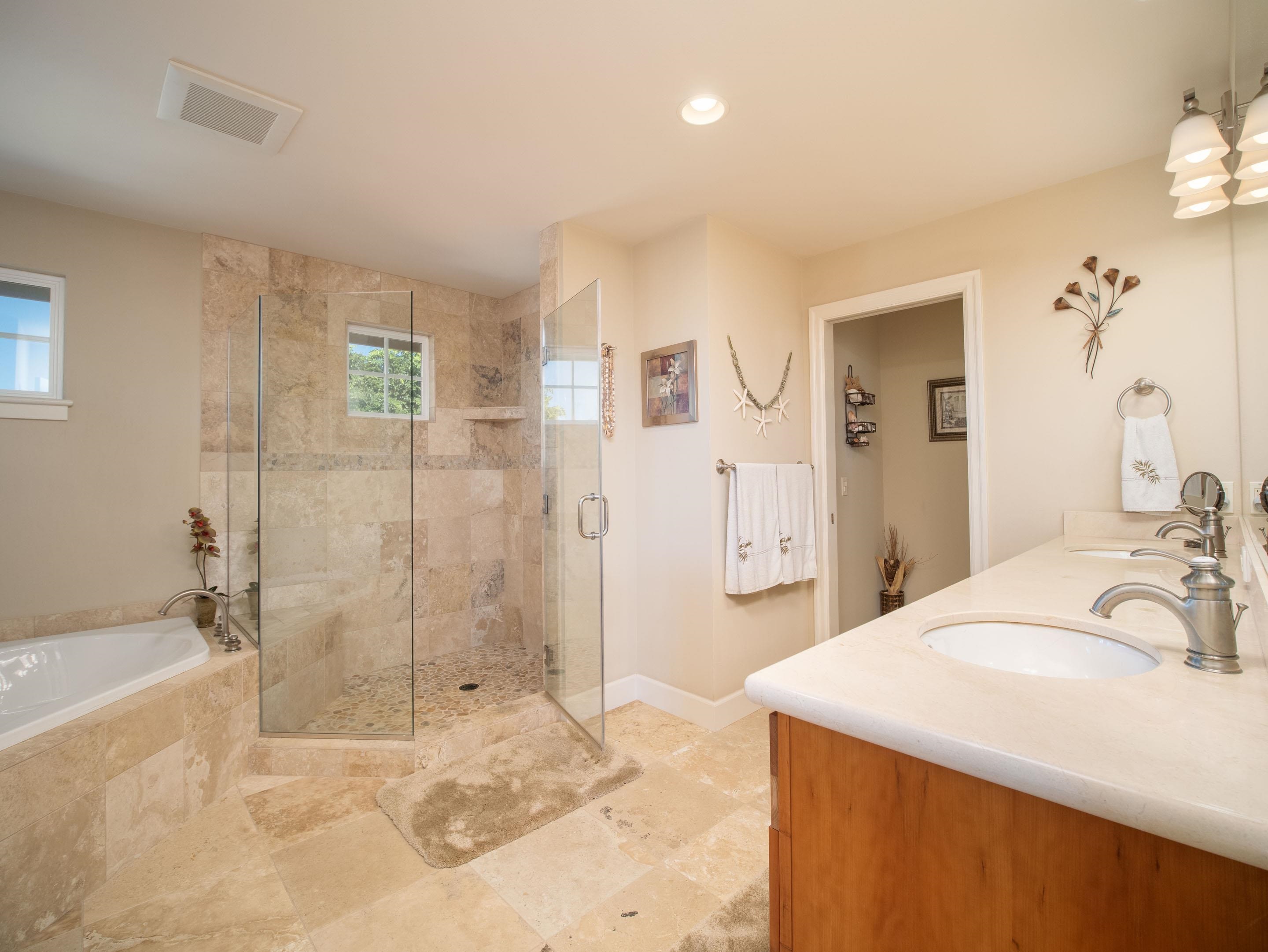 1699  Hihimanu St Maui Nui Golf Course, Kihei home - photo 27 of 35