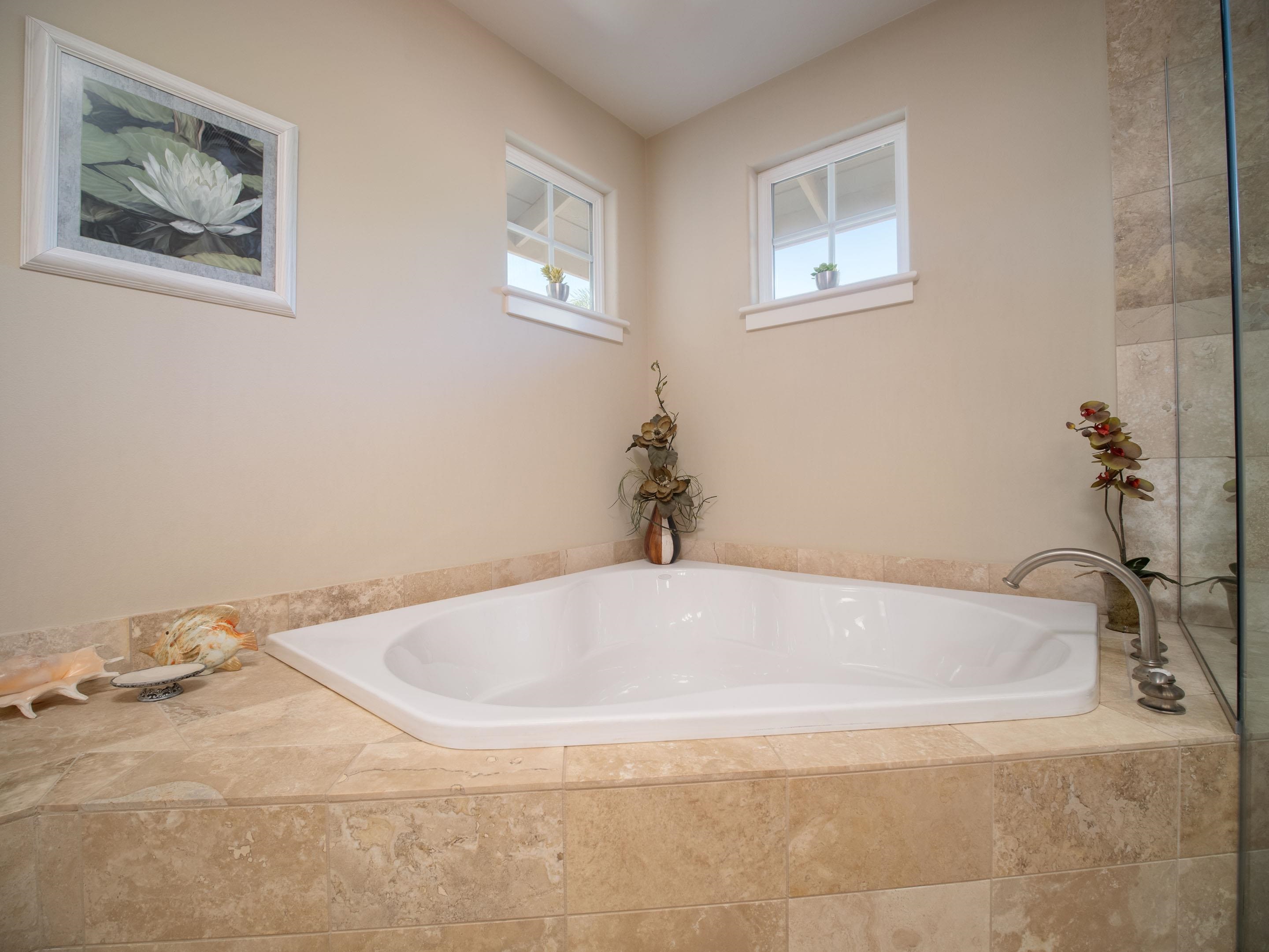 1699  Hihimanu St Maui Nui Golf Course, Kihei home - photo 28 of 35