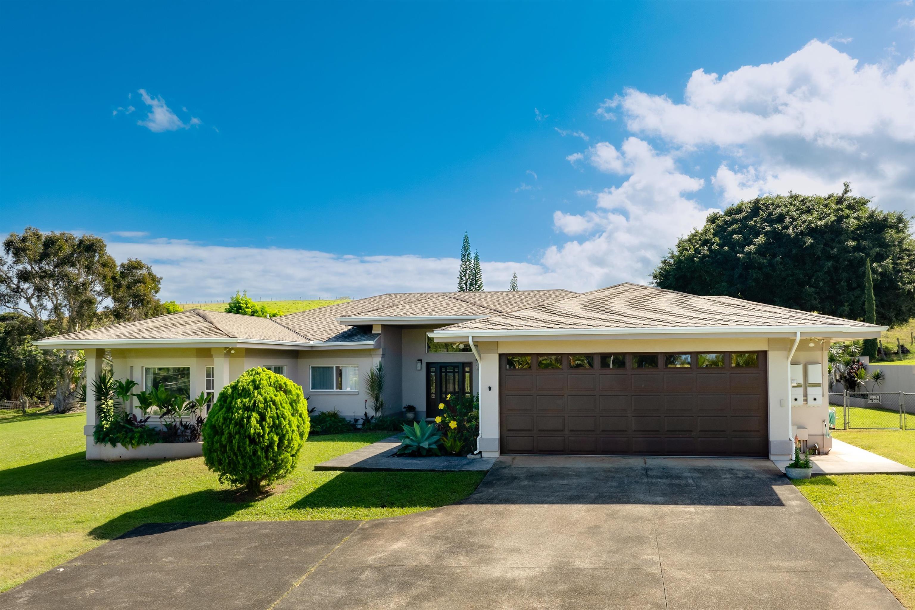 1699  Kaupakalua Rd , Haiku home - photo 2 of 41