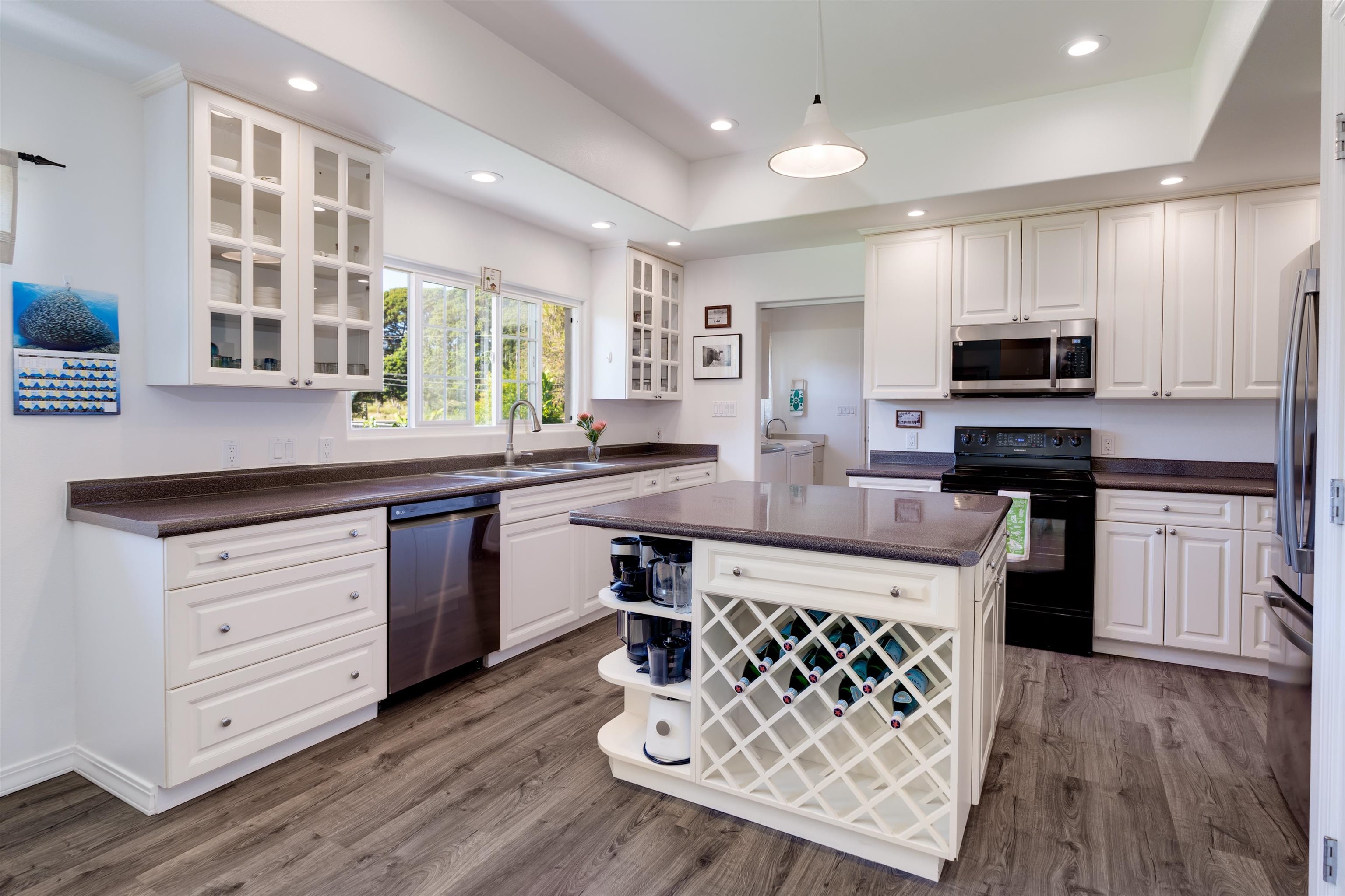 1699  Kaupakalua Rd , Haiku home - photo 5 of 41