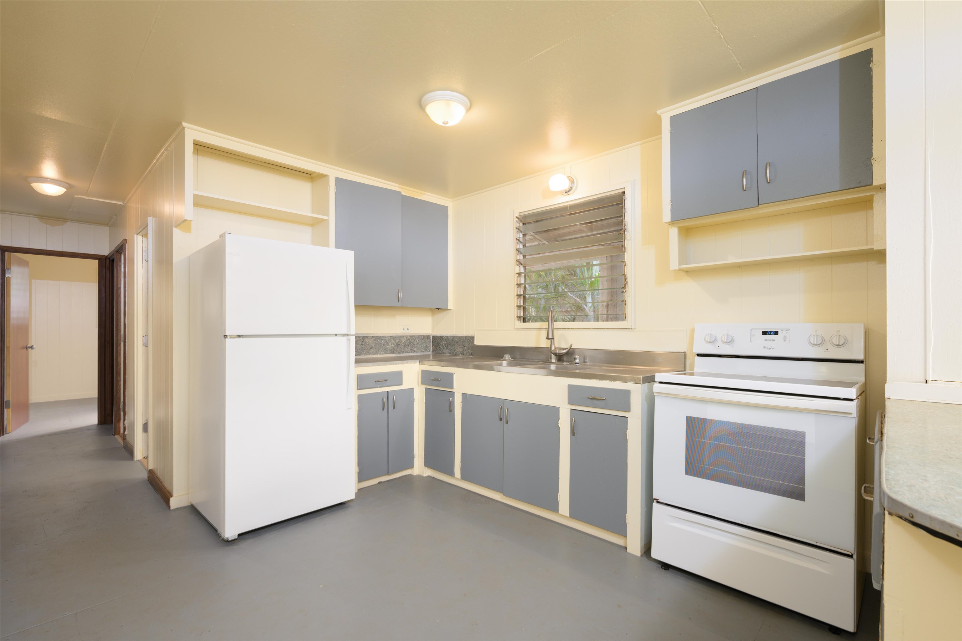 17  Akoni Pl Paia, Spreckelsville/Paia/Kuau home - photo 14 of 23