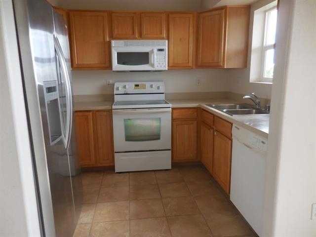 Villas at Kahana Ridge condo # 532, Lahaina, Hawaii - photo 2 of 18