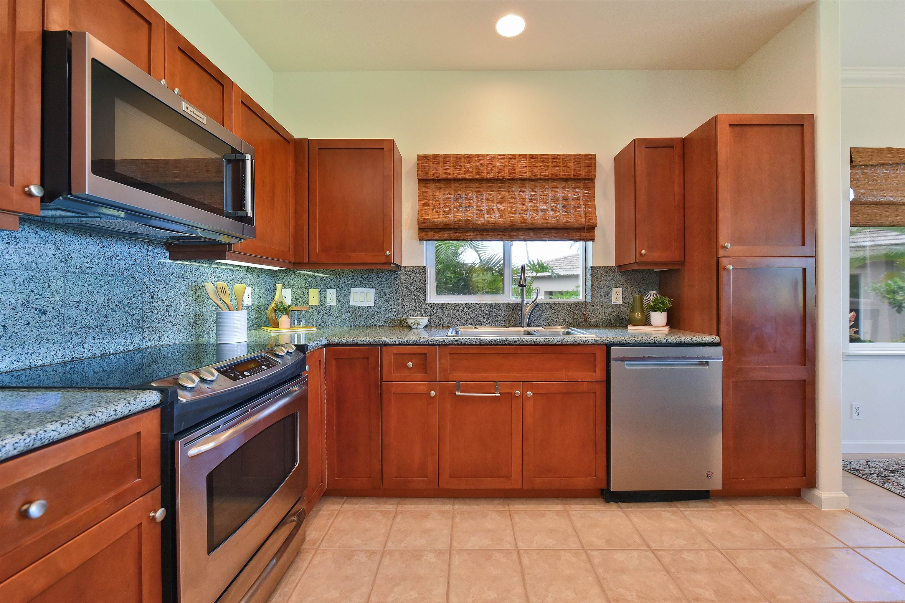 Vintage at Kaanapali condo # 70, Lahaina, Hawaii - photo 6 of 50