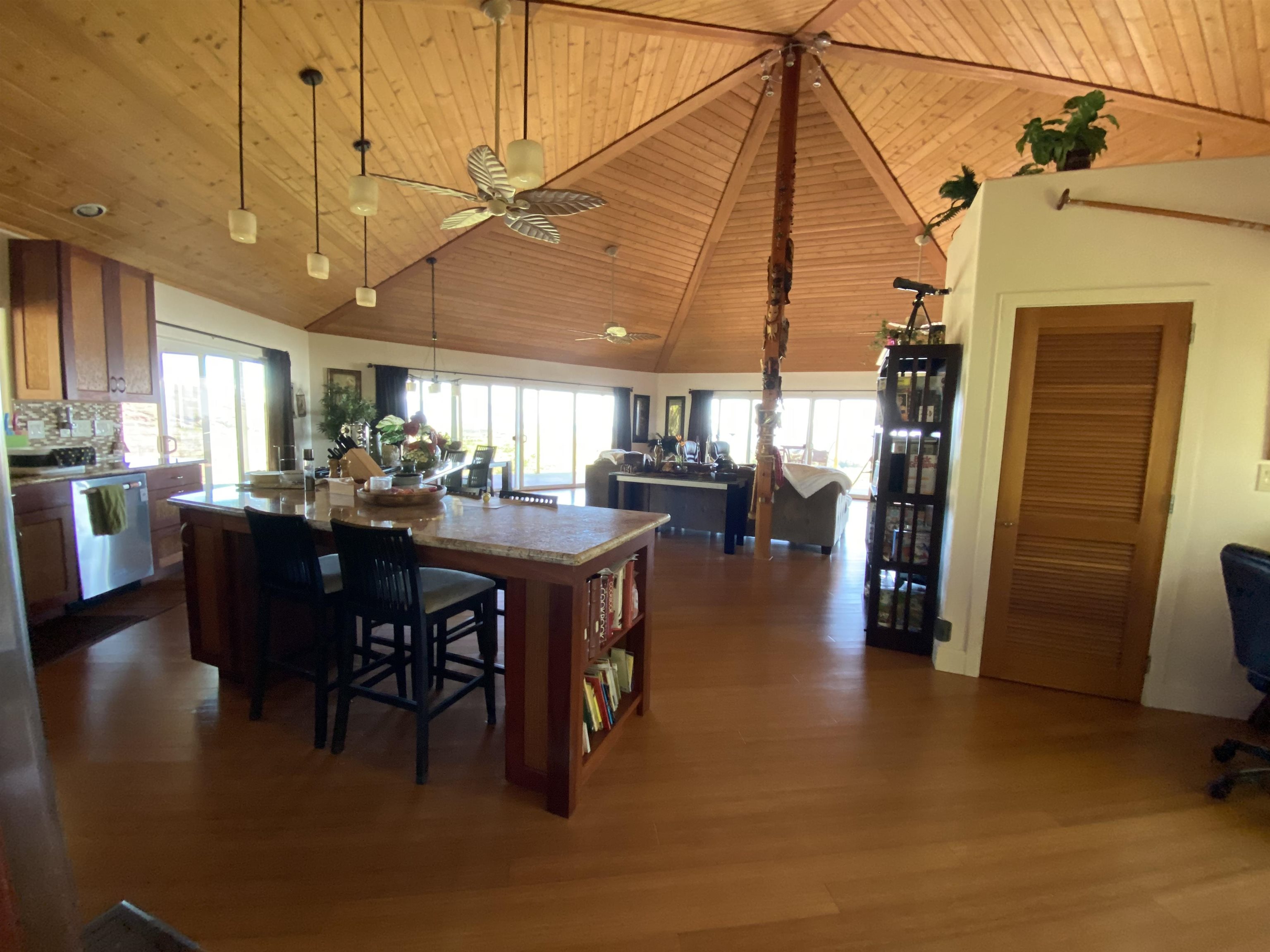 170  Ulua Rd Kawela, Molokai home - photo 4 of 32