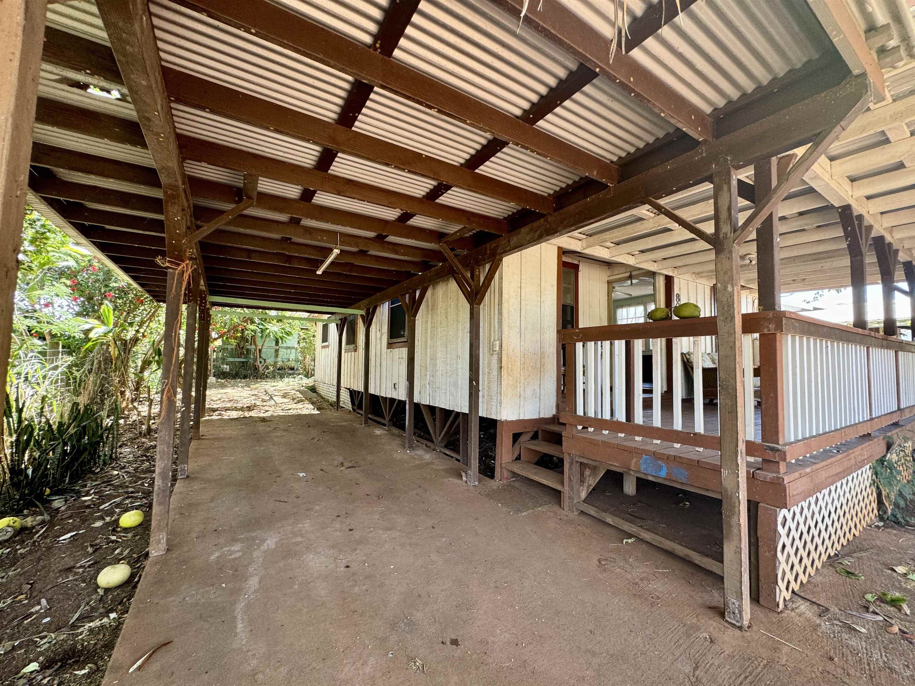 1700  Okana St , Molokai home - photo 25 of 26
