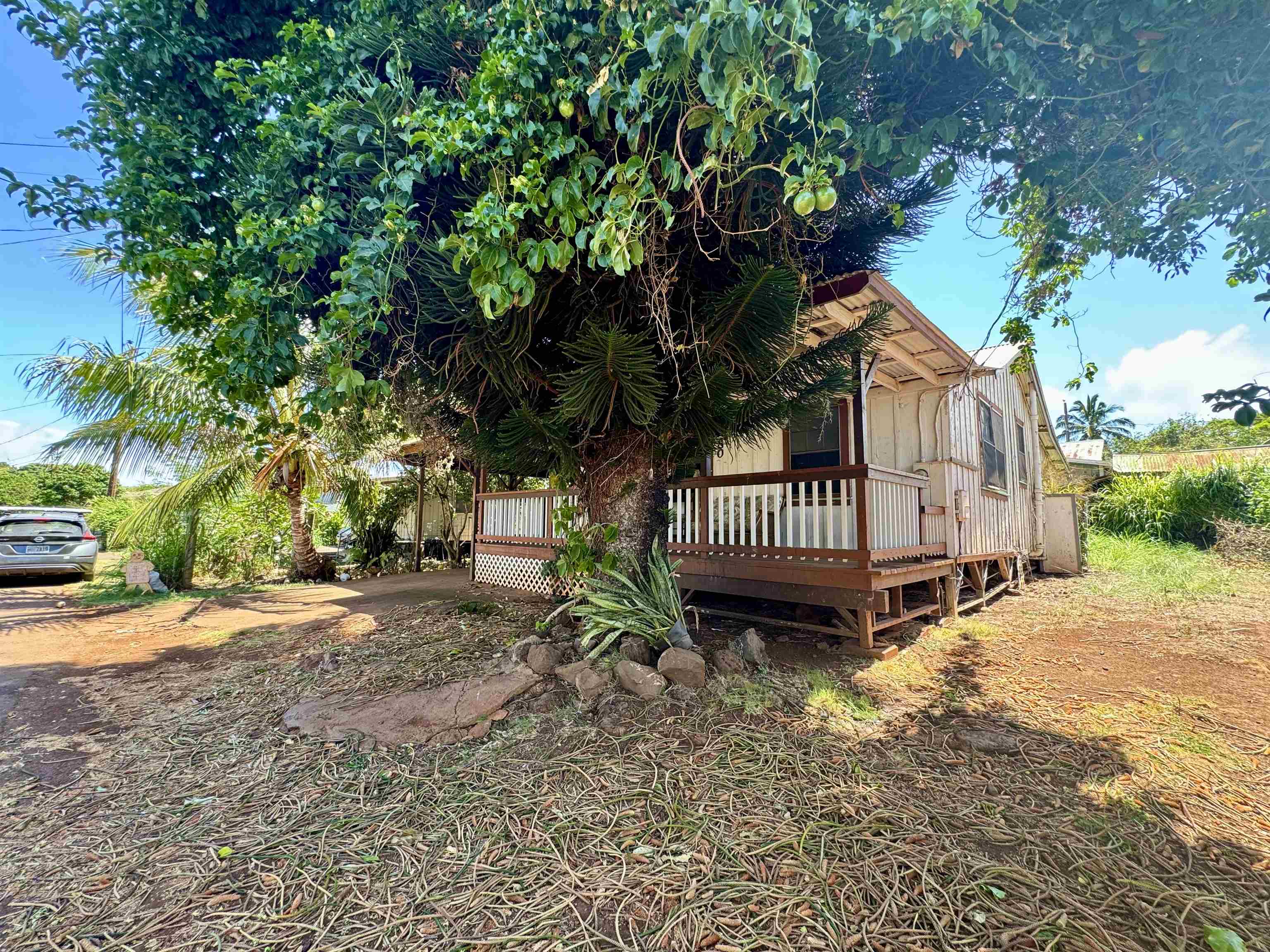 1700  Okana St , Molokai home - photo 4 of 26