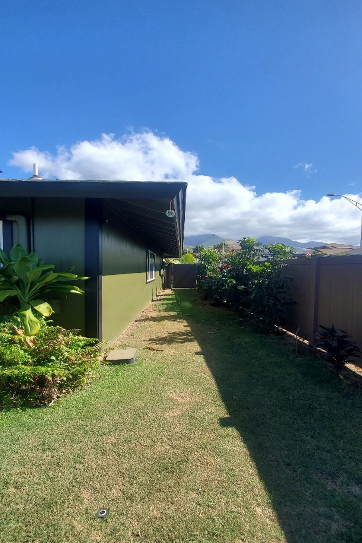 1701  Hooli St , Lahaina home - photo 10 of 31