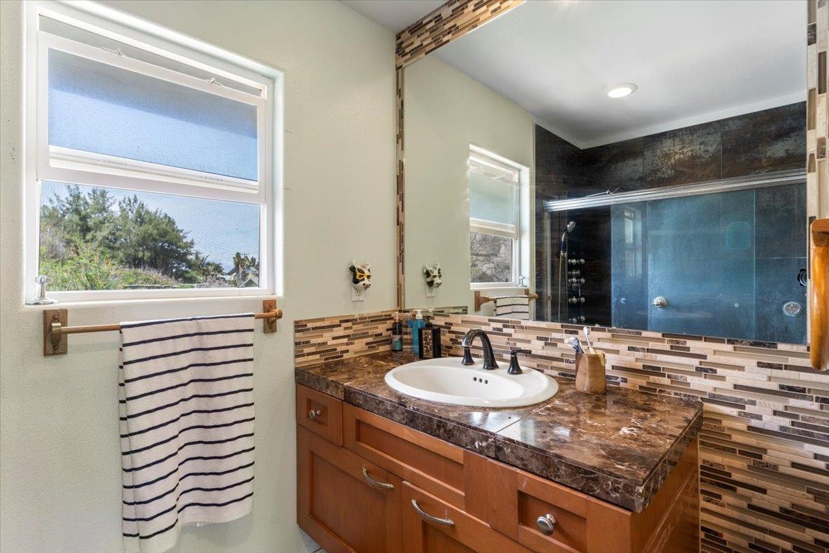 171  Lower Waiehu Beach Rd , Wailuku home - photo 17 of 47