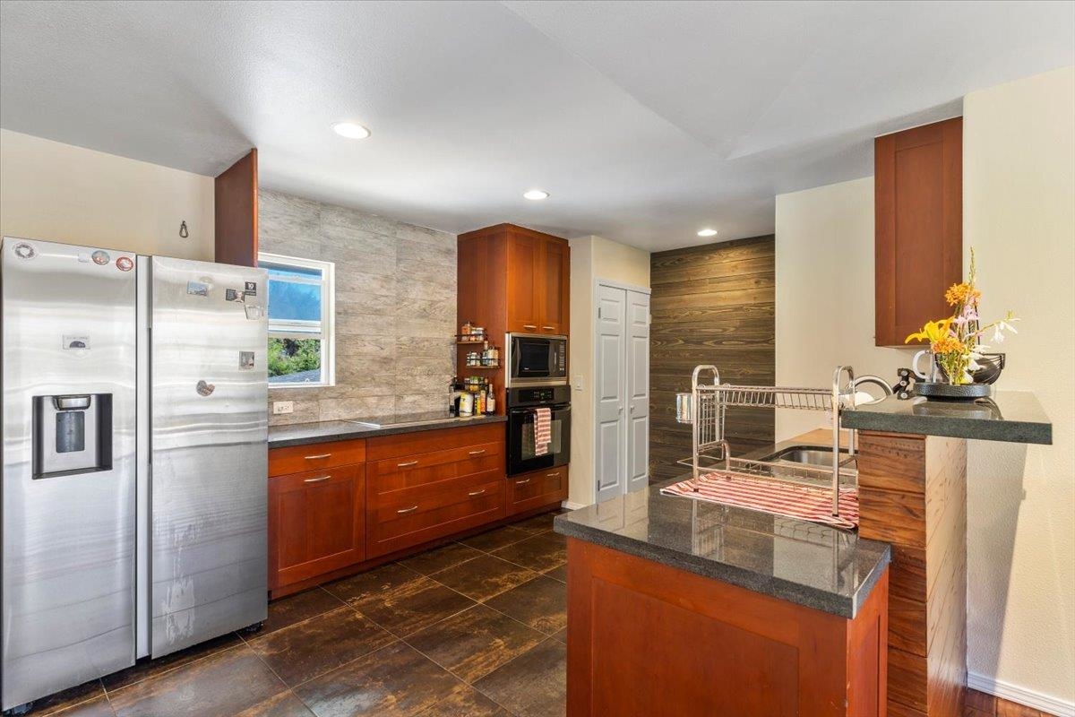 171  Lower Waiehu Beach Rd , Wailuku home - photo 28 of 47