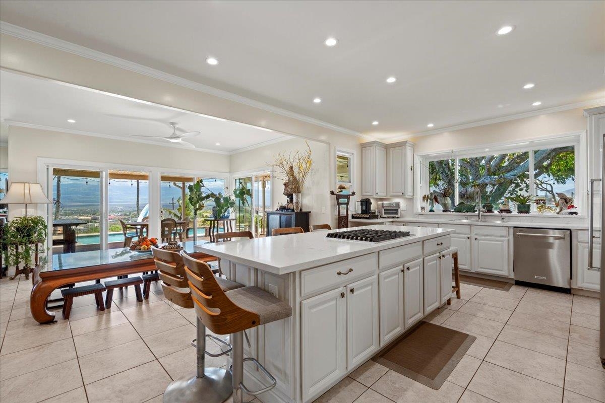 1711  Kamamalu Pl Sandhills, Wailuku home - photo 5 of 41