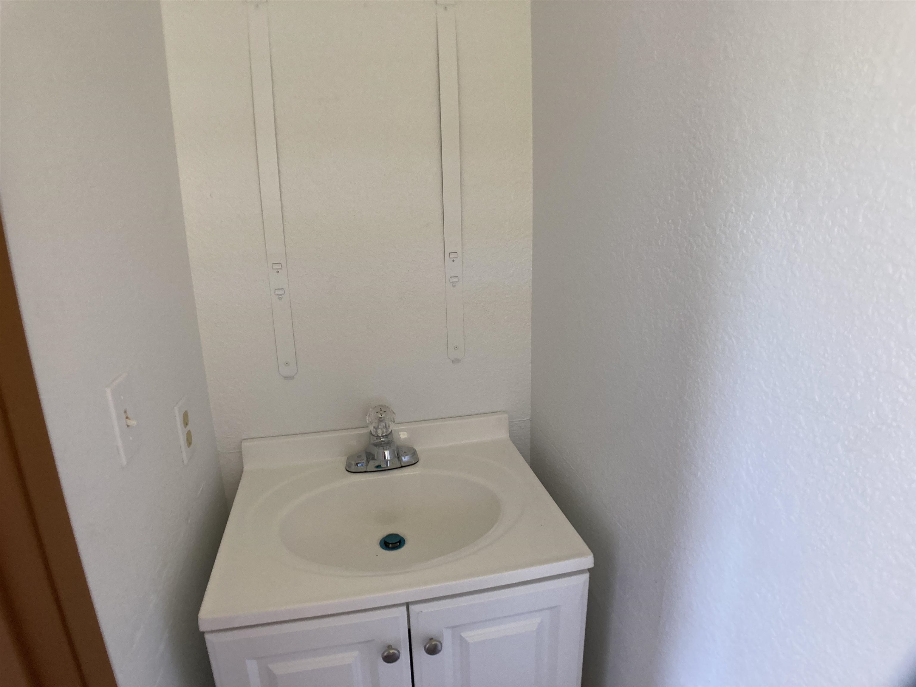 1726  Okana St , Molokai home - photo 16 of 21