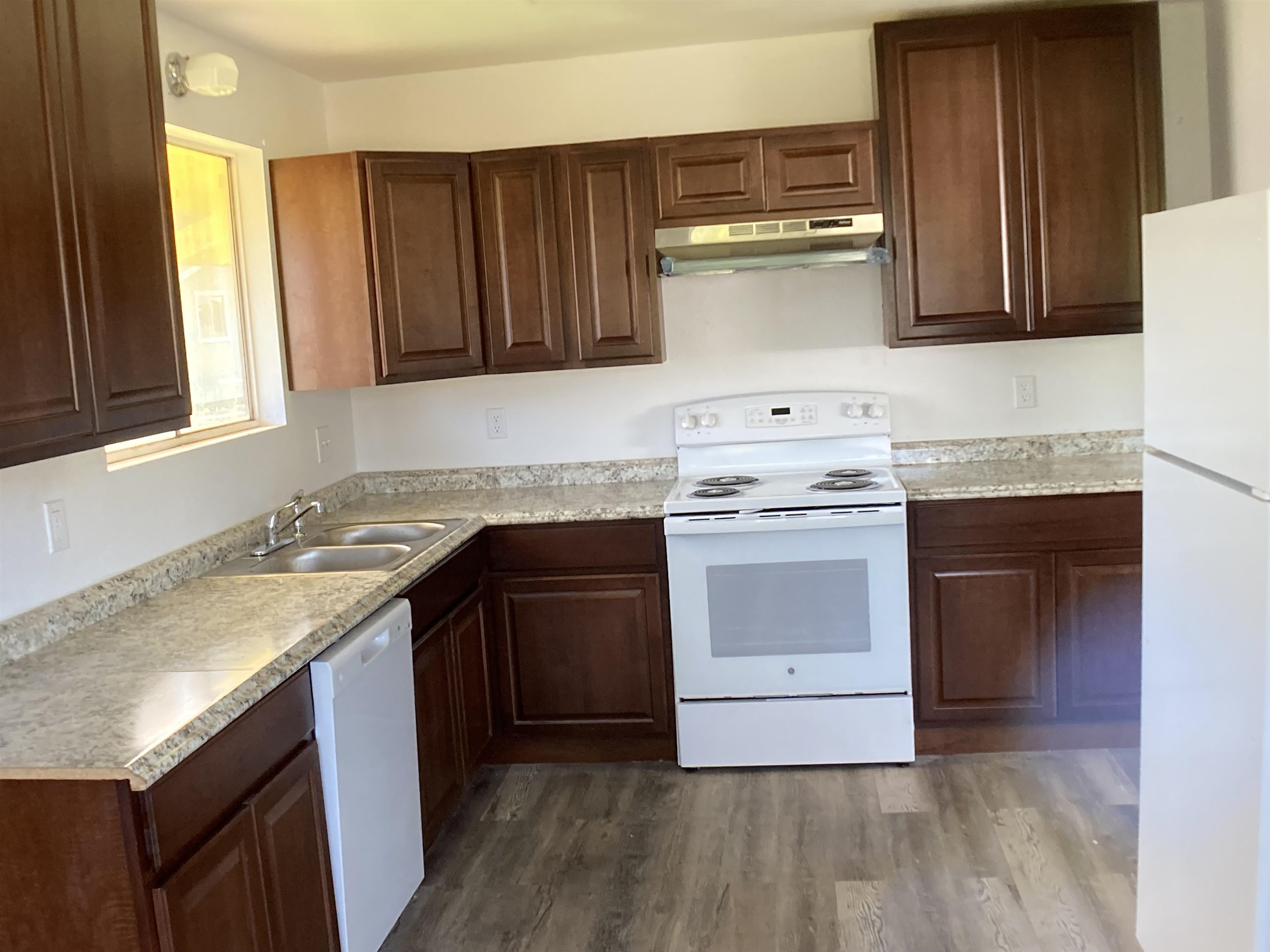 1726  Okana St , Molokai home - photo 3 of 21