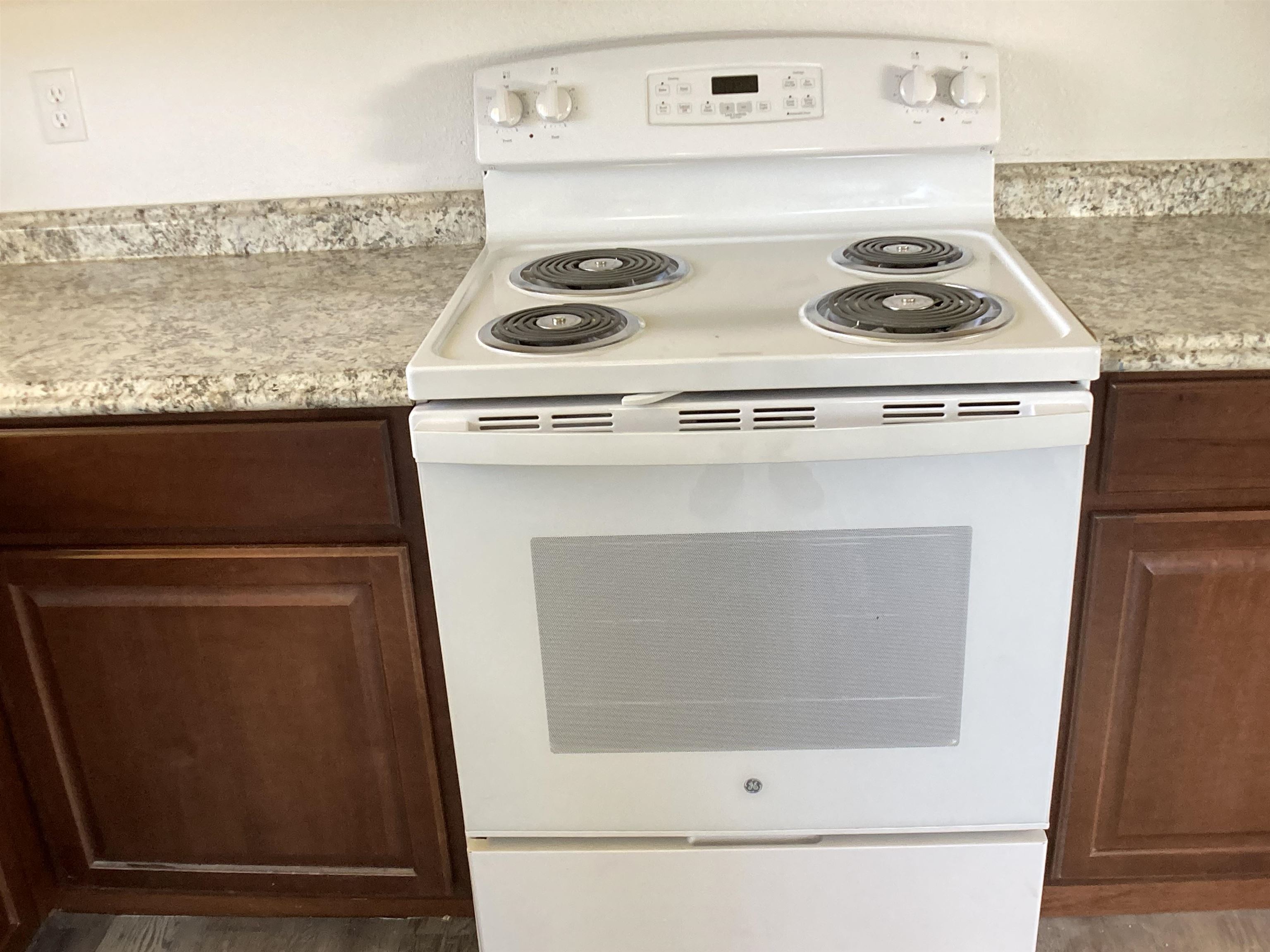 1726  Okana St , Molokai home - photo 6 of 21