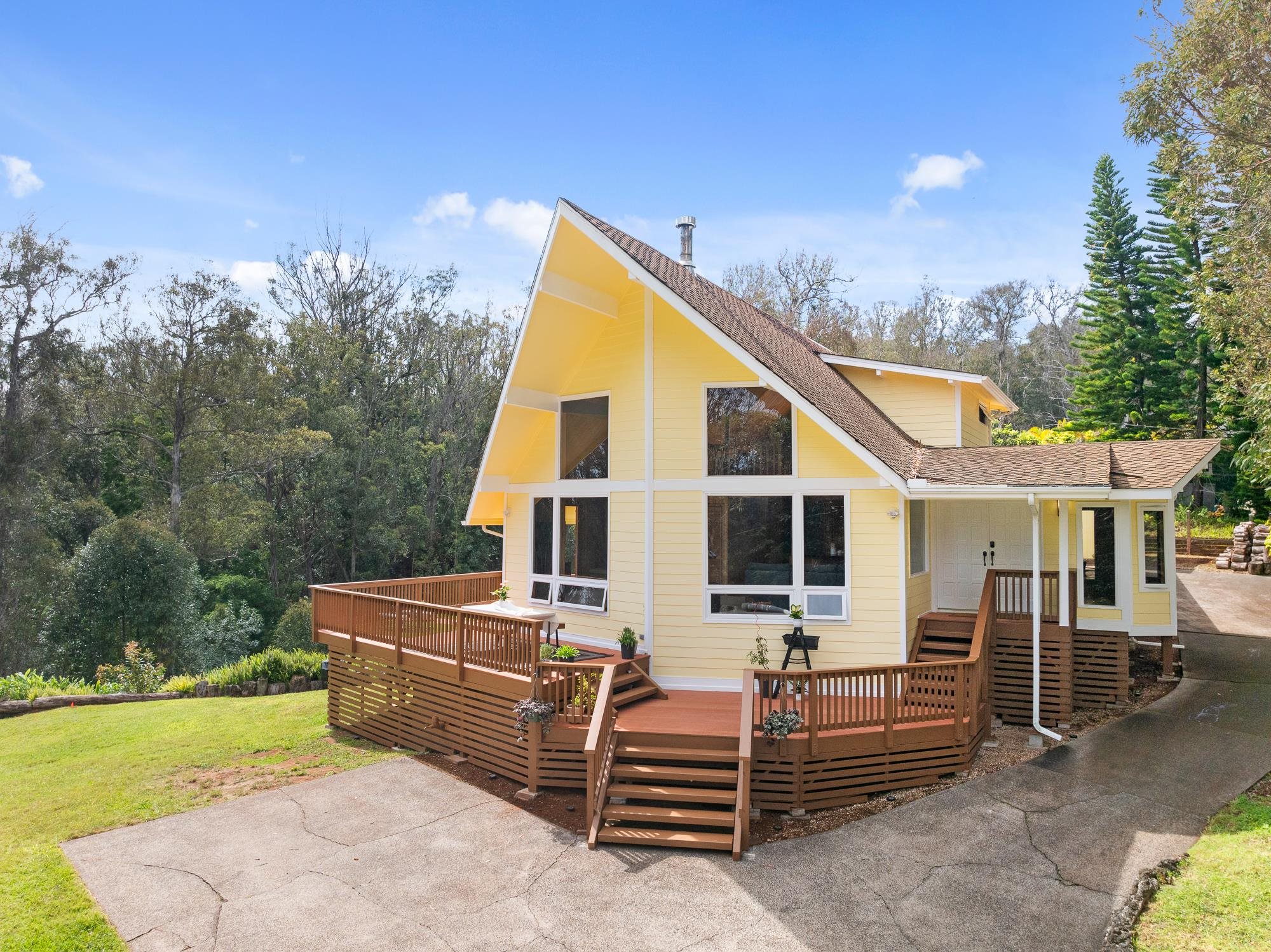 1733  Piiholo Rd ,  home - photo 1 of 23