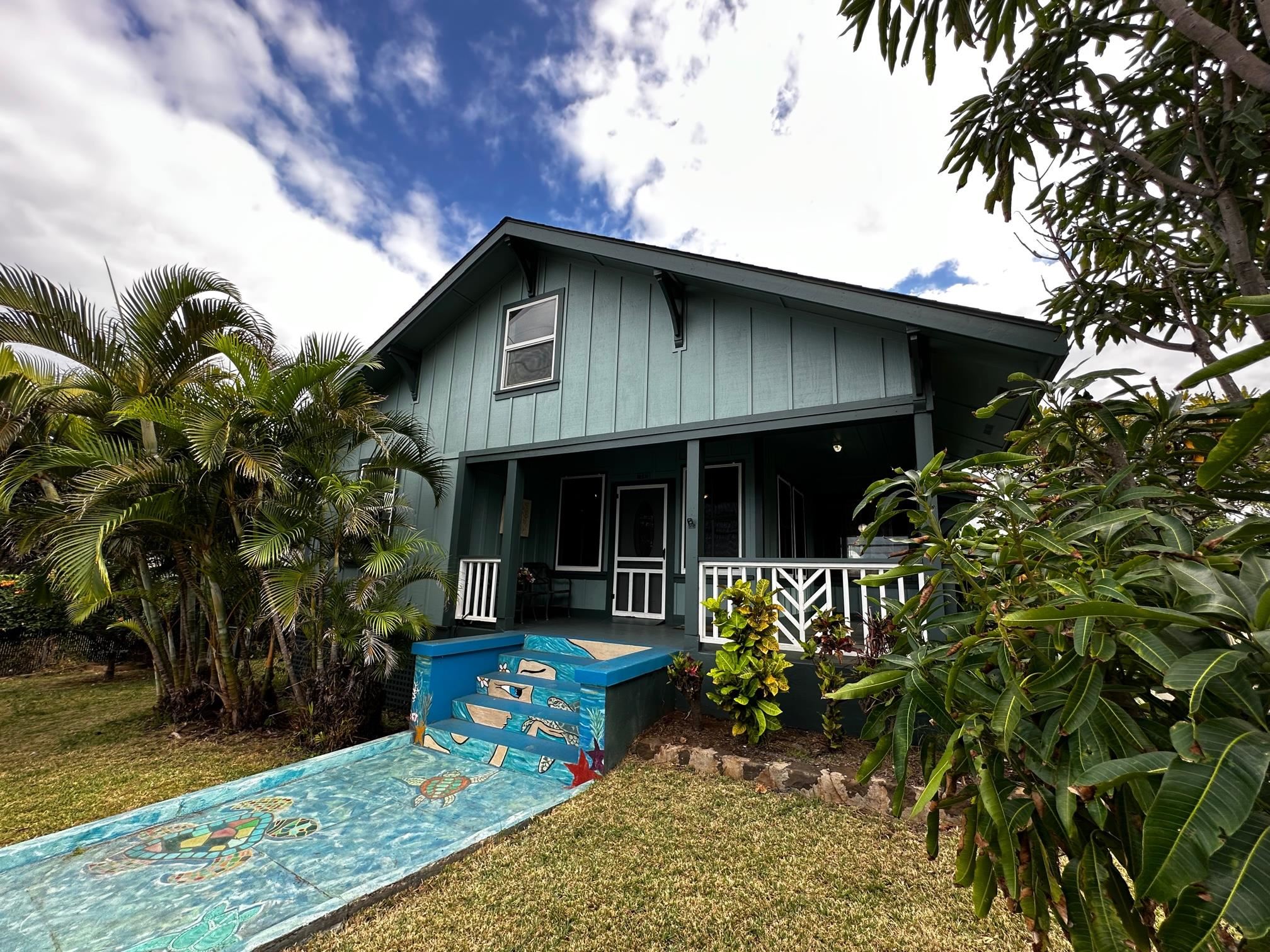 1743  Mill St Wailuku, Wailuku home - photo 2 of 29