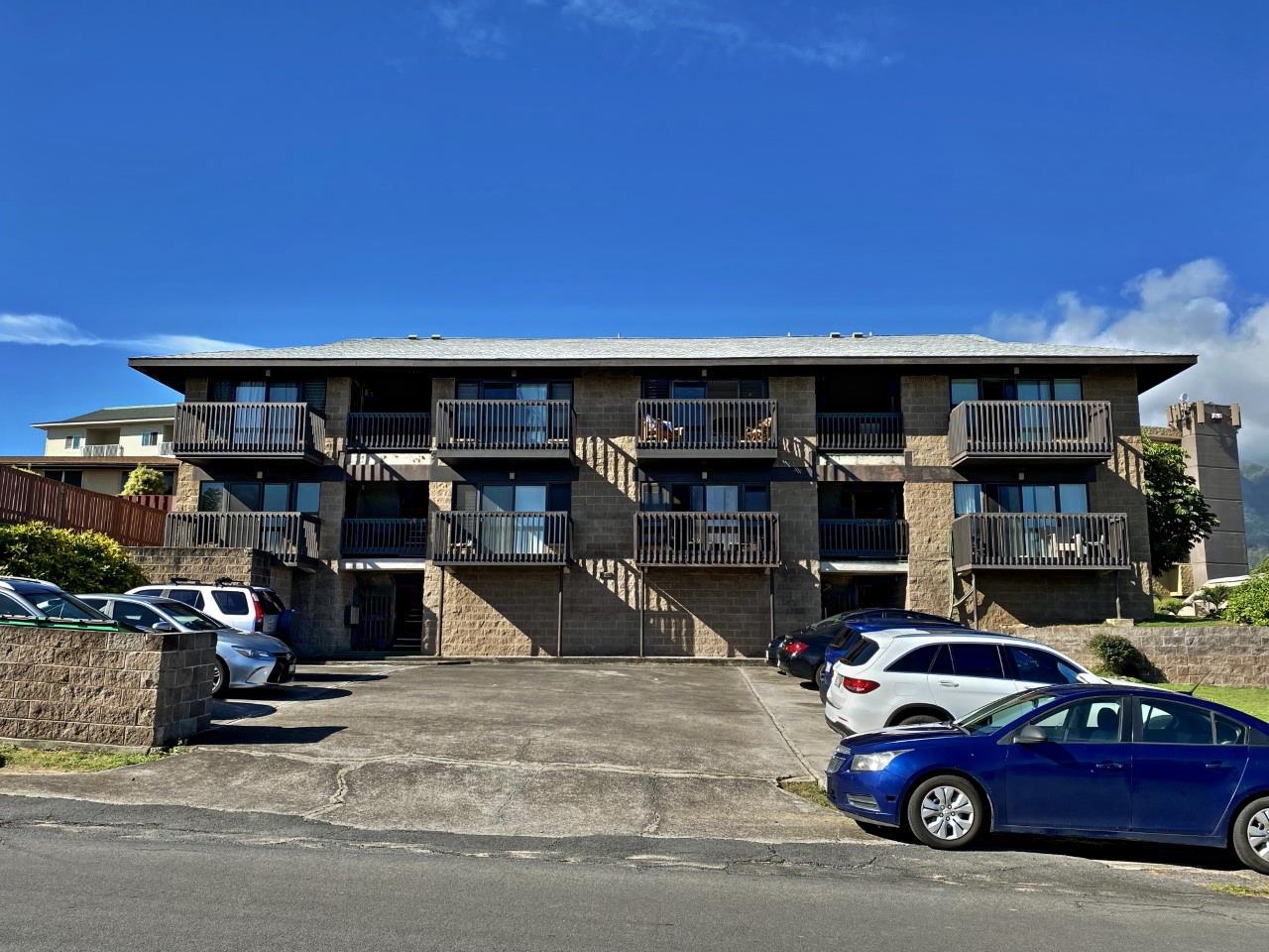 Carmel Apts condo # 203, Wailuku, Hawaii - photo 32 of 33