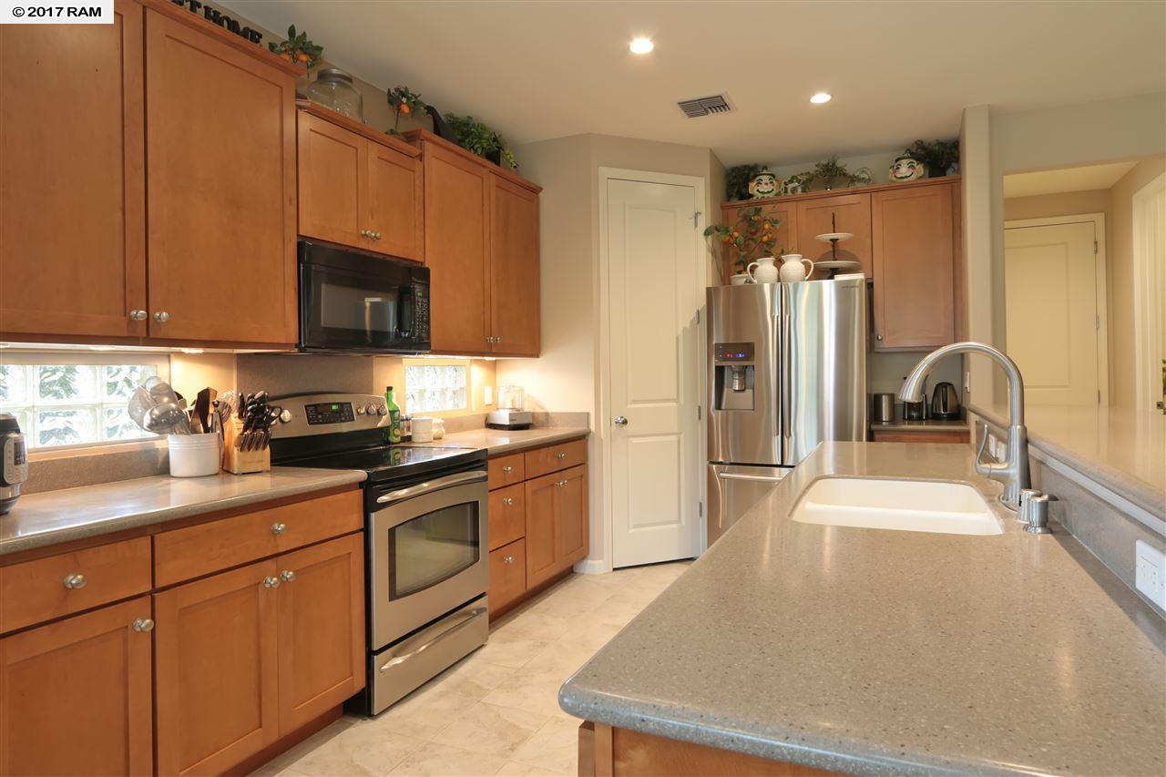 175  Kinohi Loa Loop , Wailuku home - photo 2 of 30