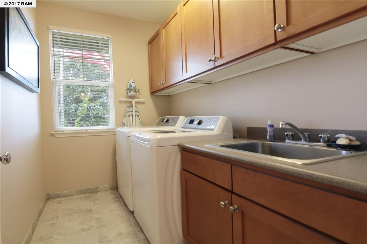 175  Kinohi Loa Loop , Wailuku home - photo 19 of 30