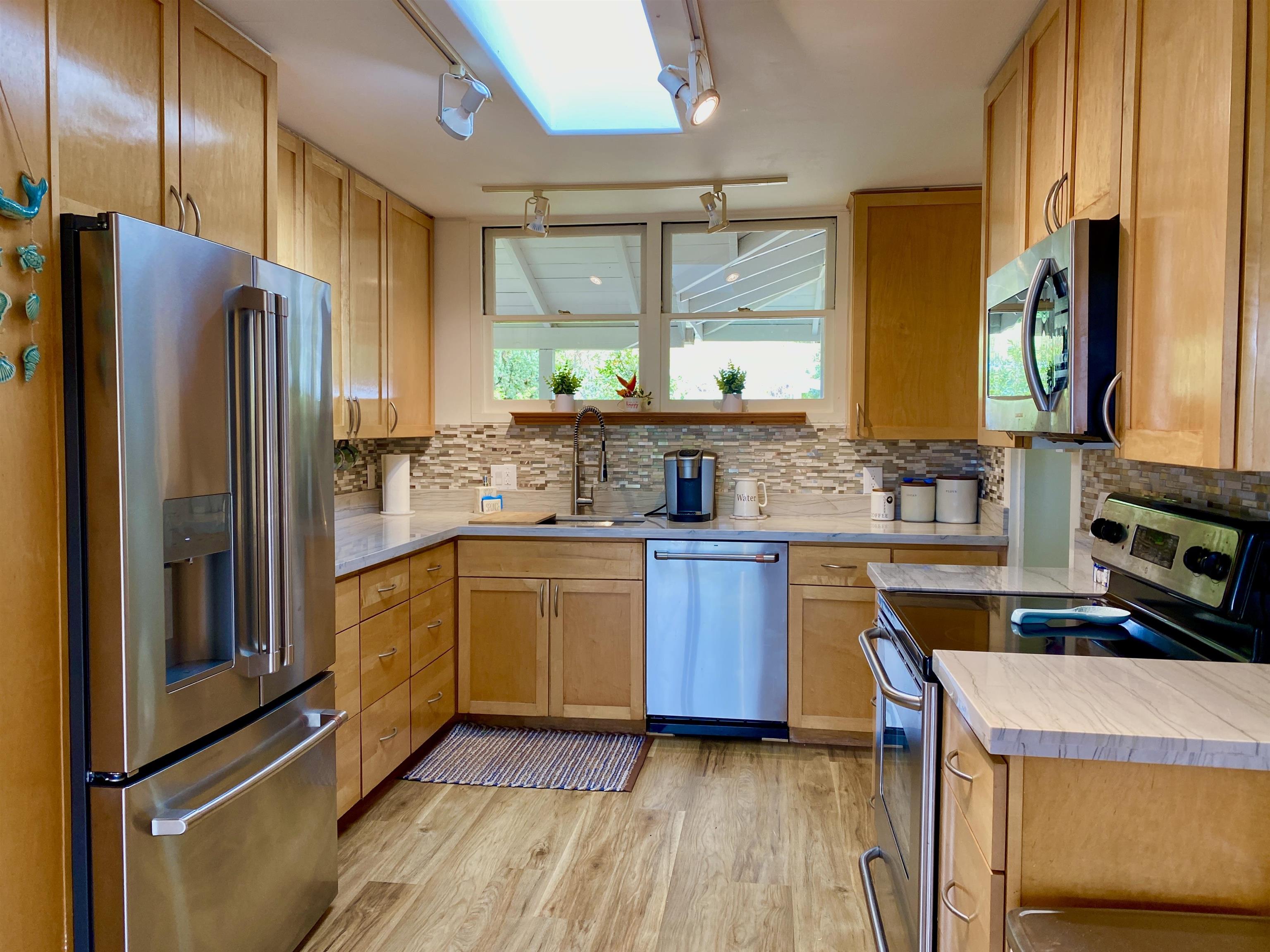 17526  Haleakala Hwy , Kula/Ulupalakua/Kanaio home - photo 14 of 30