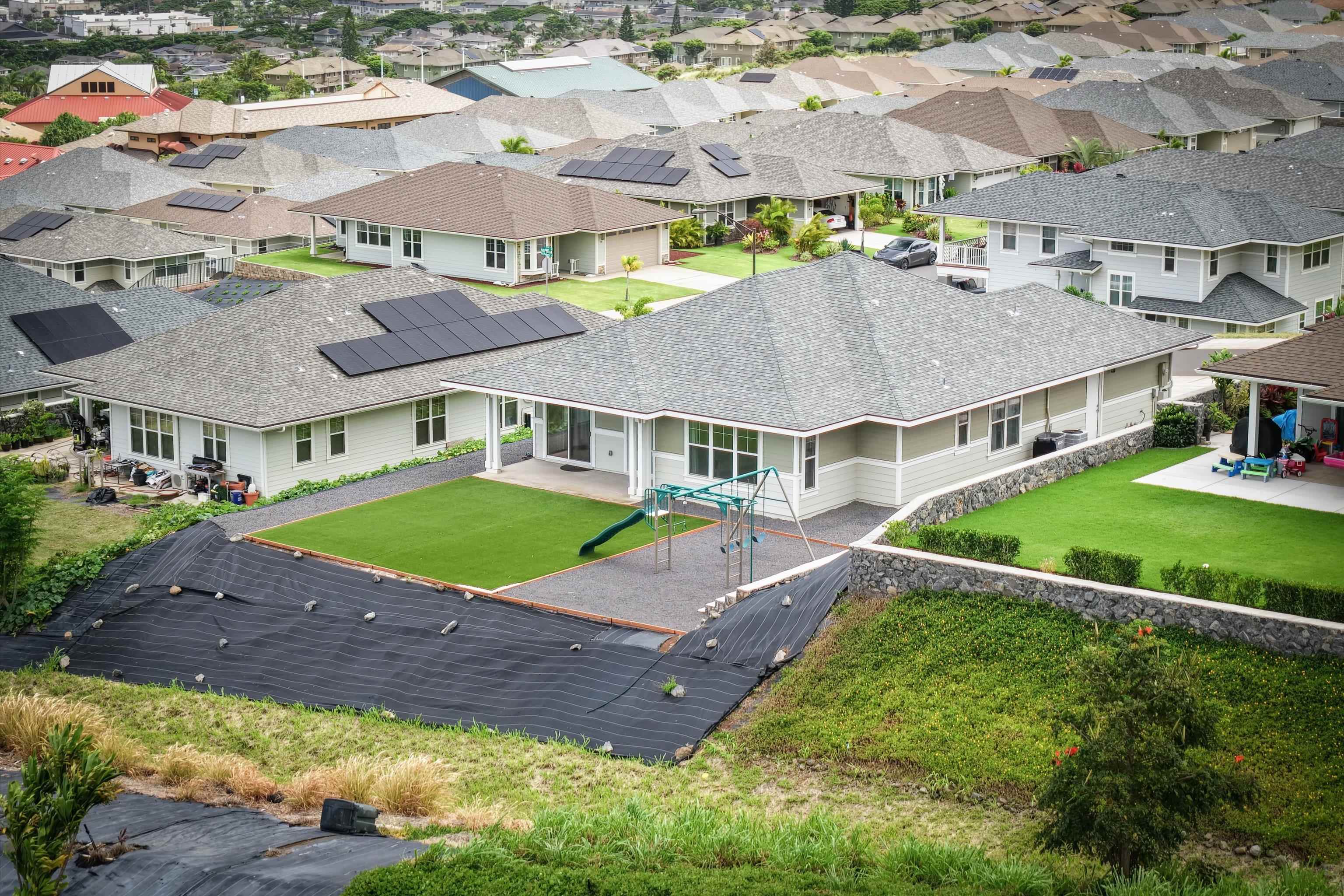 177  Pua Kalaunu Loop , Wailuku home - photo 33 of 38
