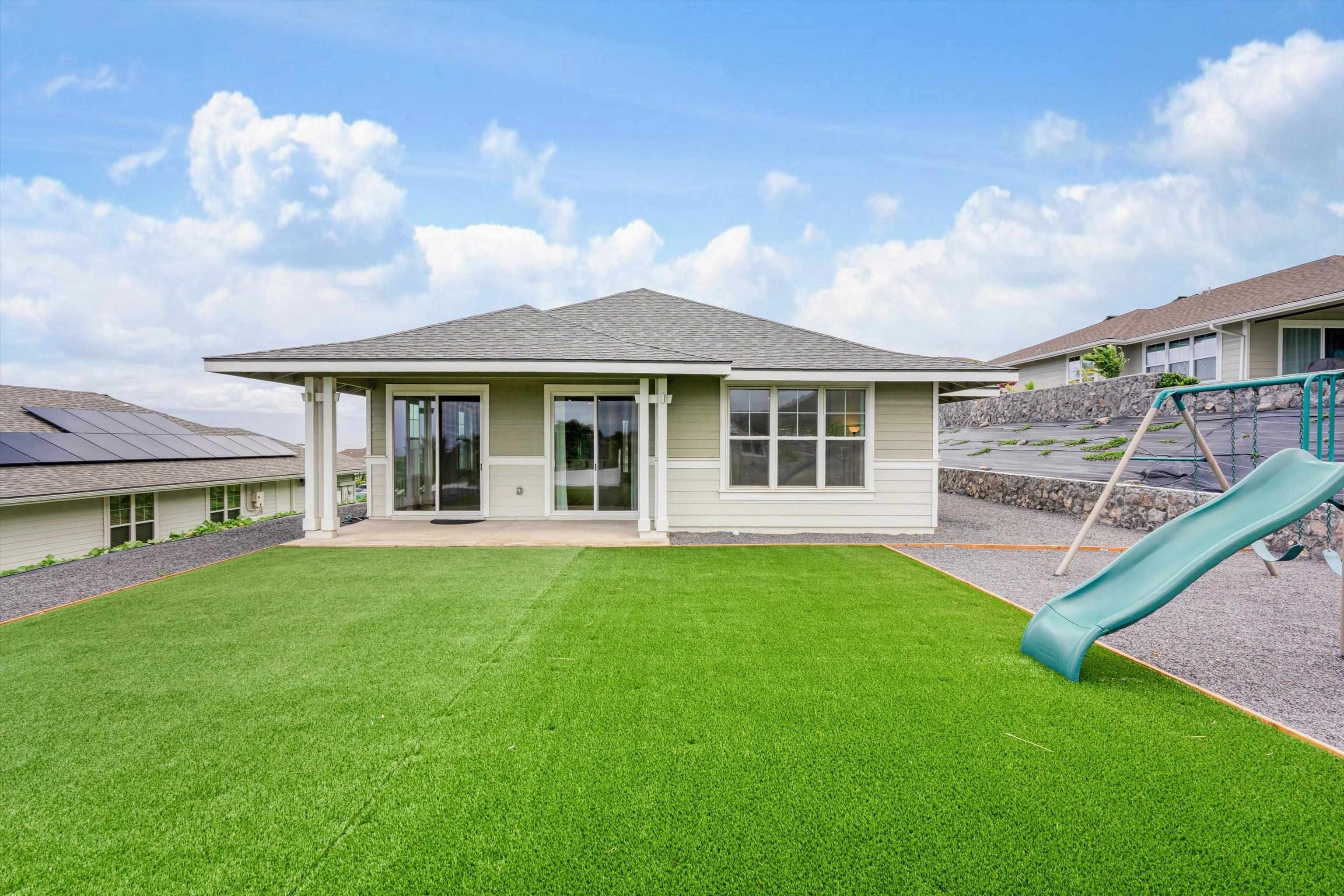 177  Pua Kalaunu Loop , Wailuku home - photo 36 of 38