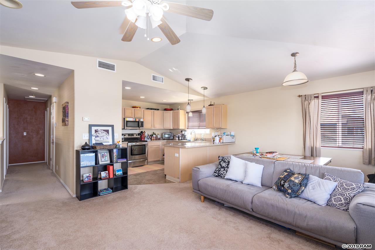 178  Luakaha Cir Piilani Village, Kihei home - photo 2 of 28