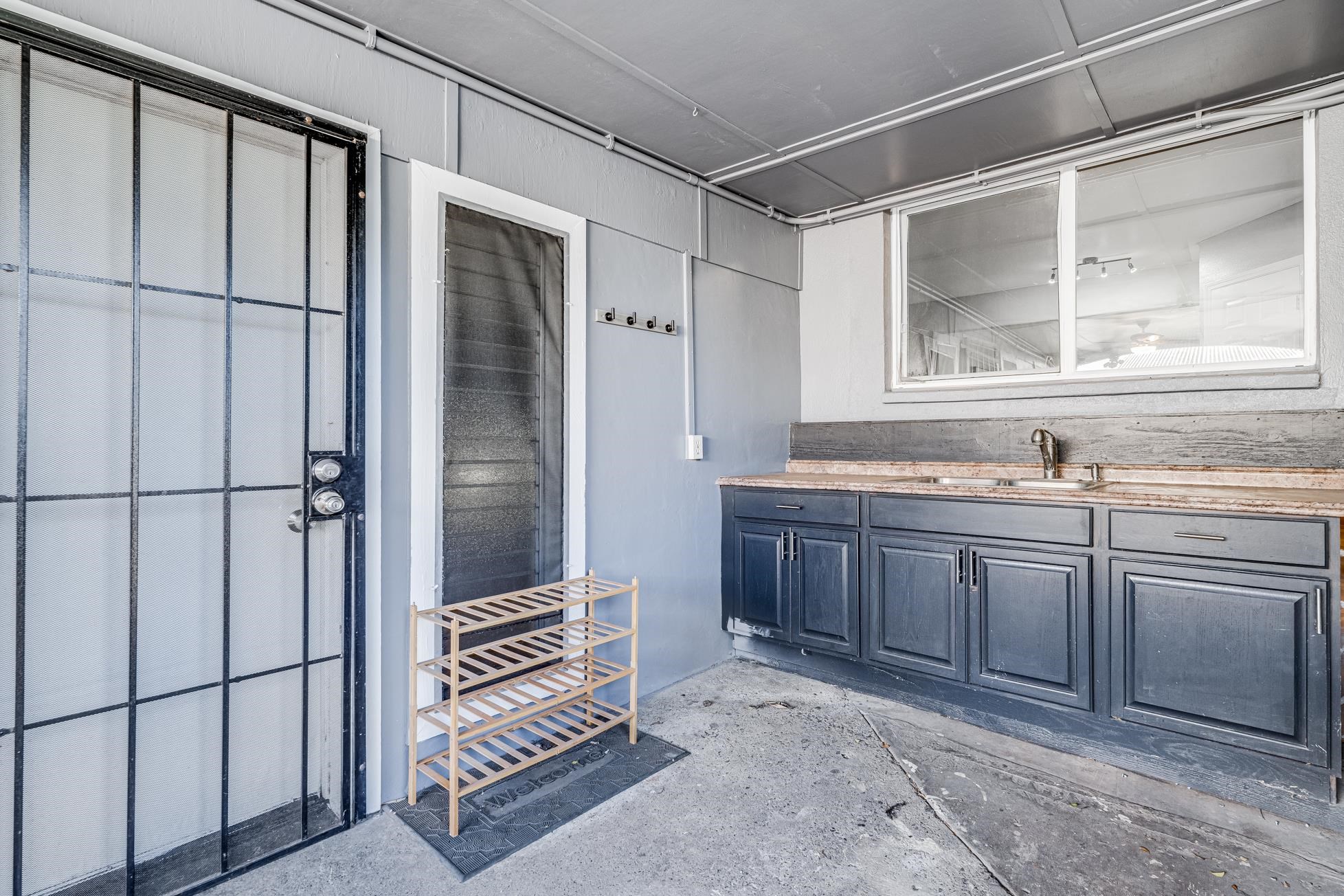 1791  Piihana Rd Happy Valley, Wailuku home - photo 9 of 47