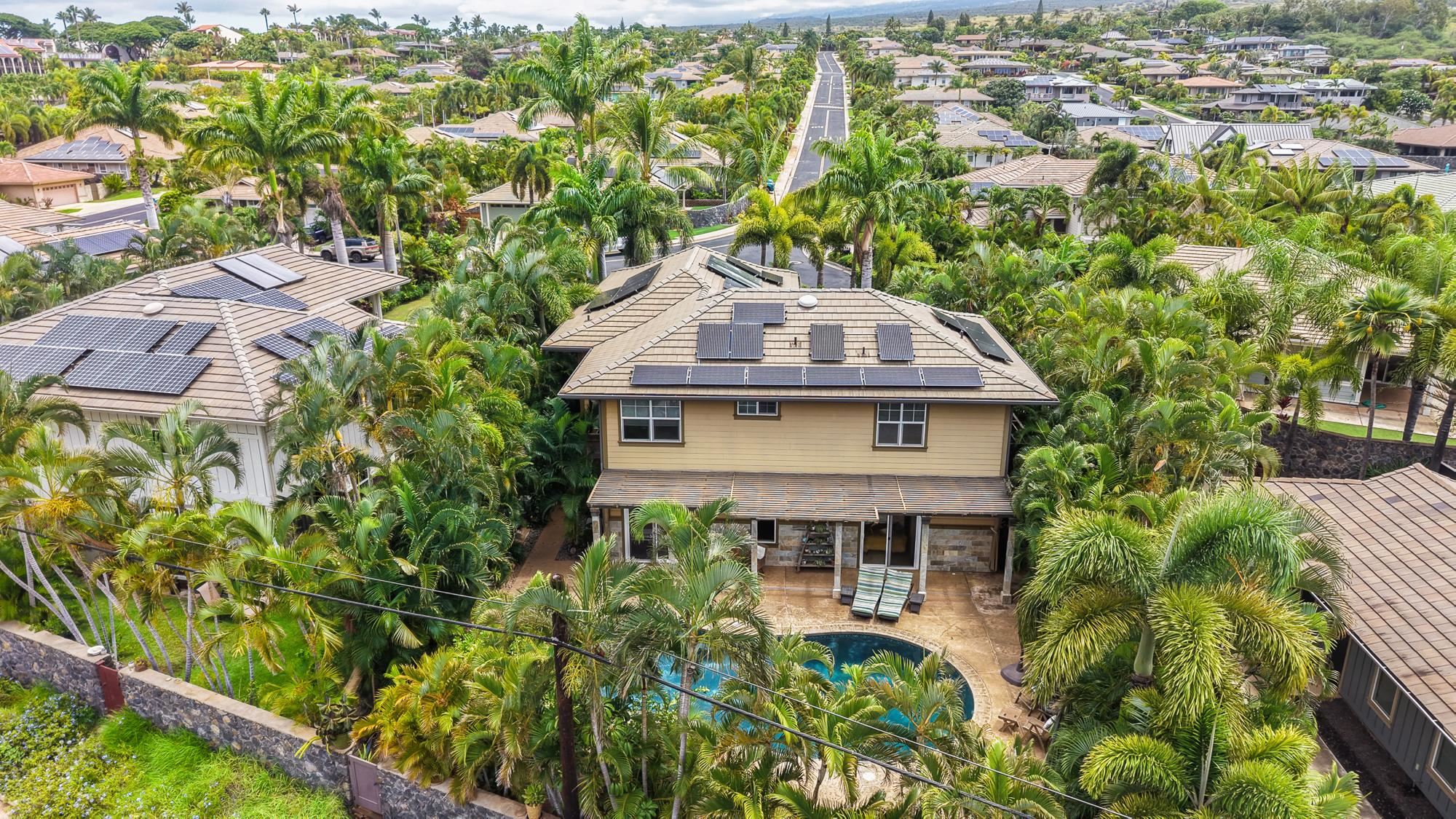 18  Hoohale St , Kihei home - photo 2 of 50