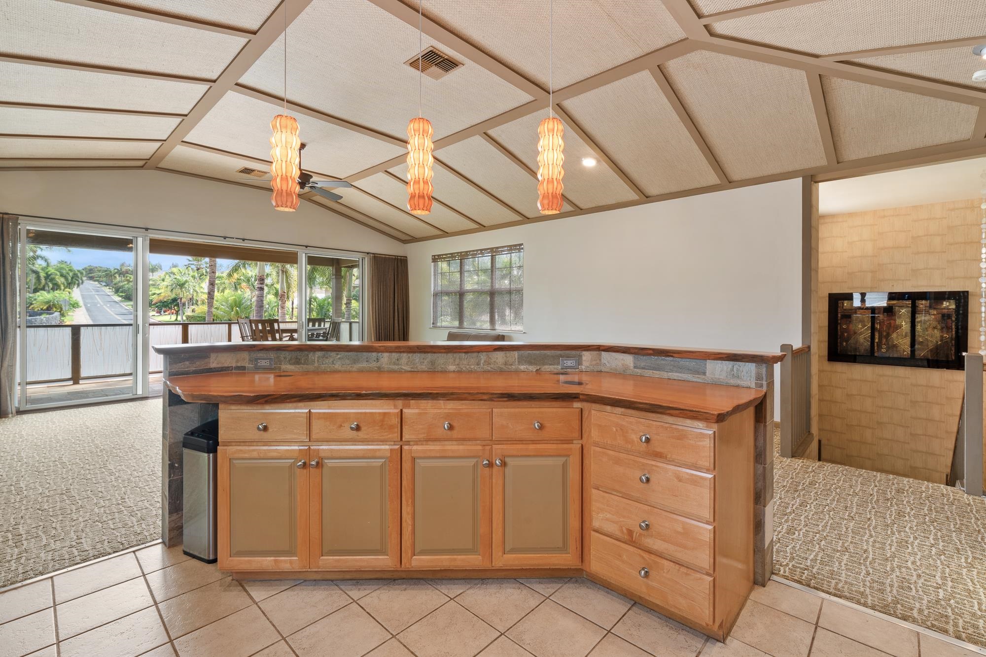 18  Hoohale St , Kihei home - photo 11 of 50