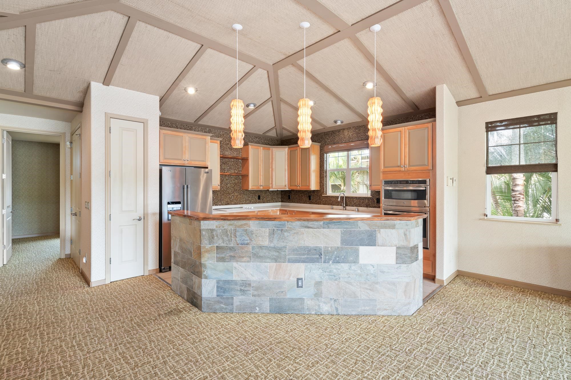 18  Hoohale St , Kihei home - photo 14 of 50