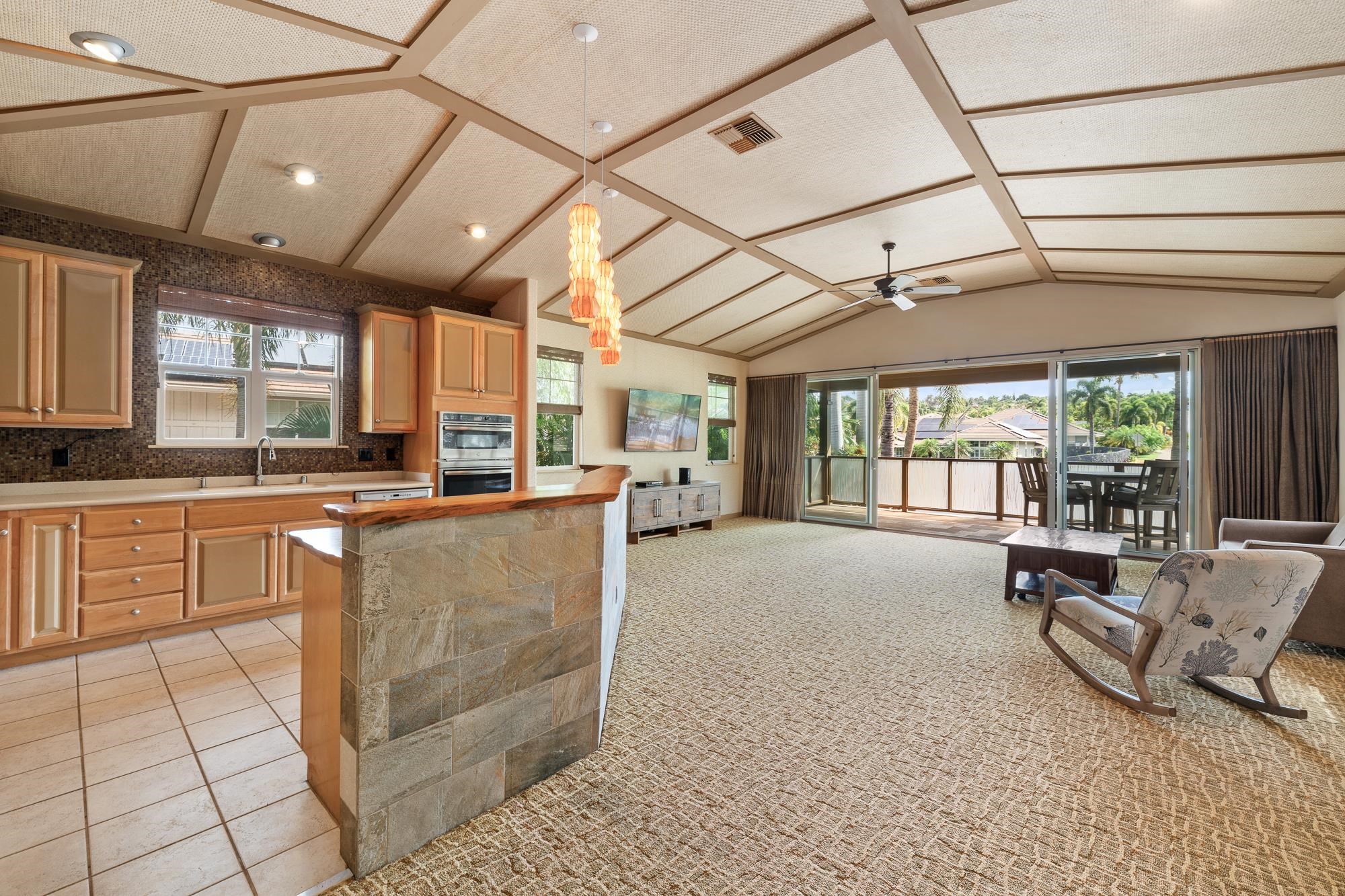 18  Hoohale St , Kihei home - photo 15 of 50