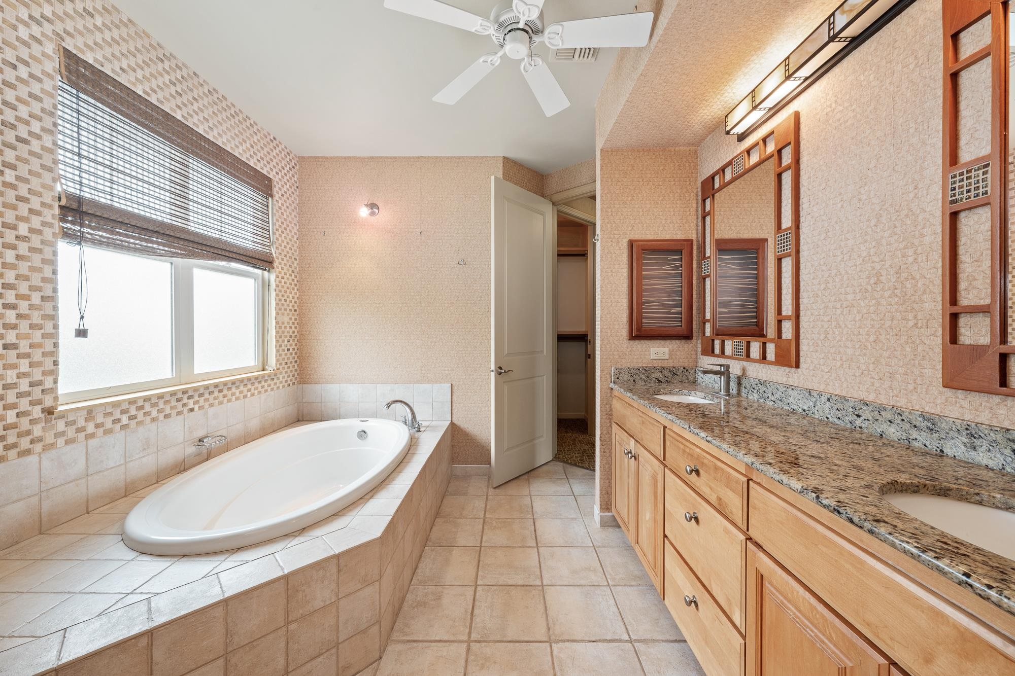 18  Hoohale St , Kihei home - photo 27 of 50