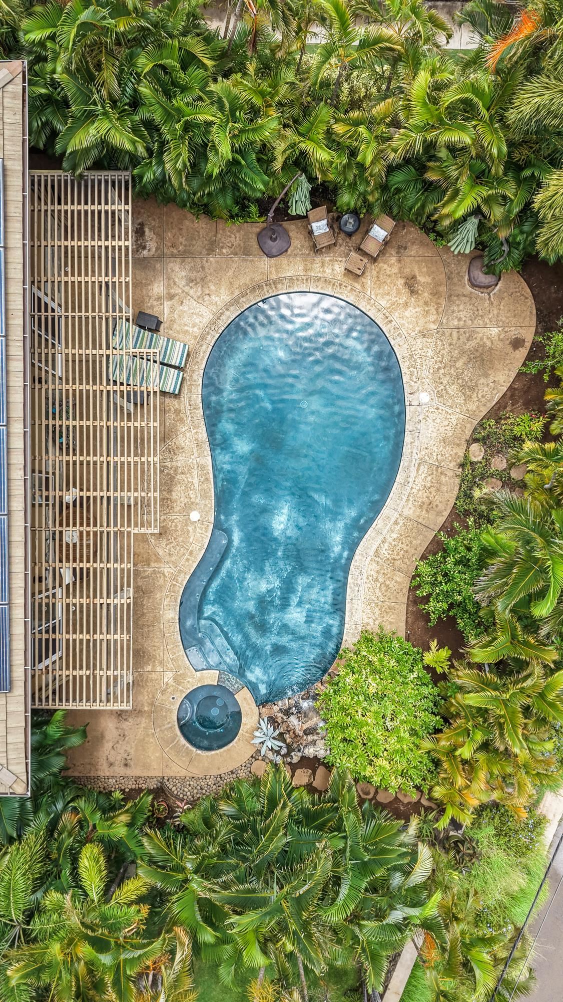 18  Hoohale St , Kihei home - photo 5 of 50