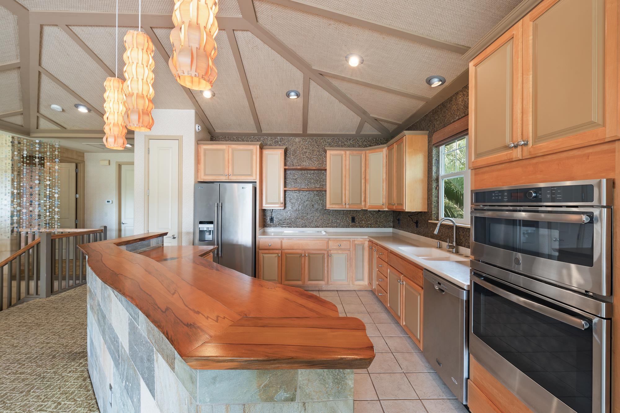 18  Hoohale St , Kihei home - photo 10 of 50