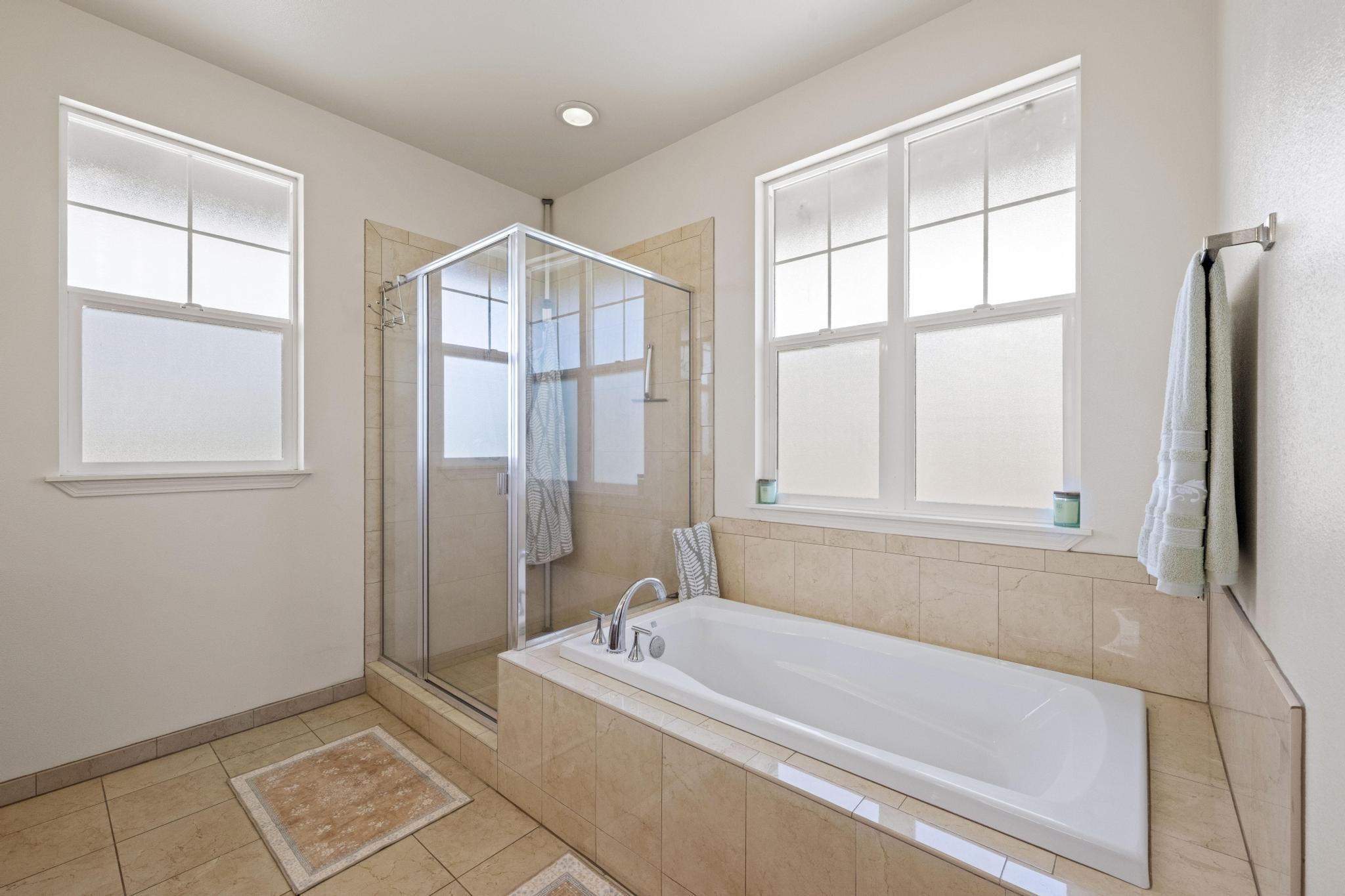 18  Olina St , Kahului home - photo 22 of 39