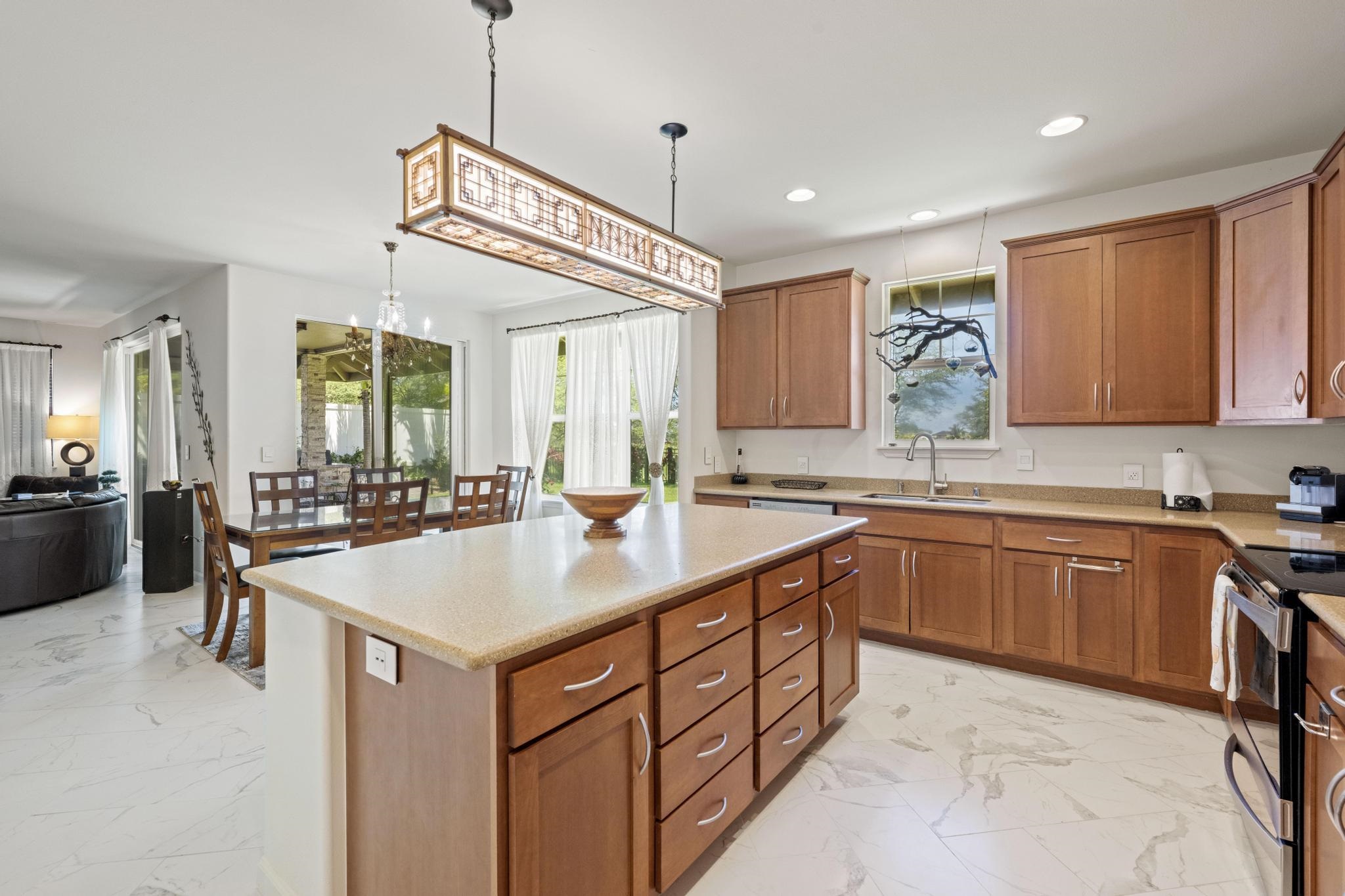 18  Olina St , Kahului home - photo 9 of 39