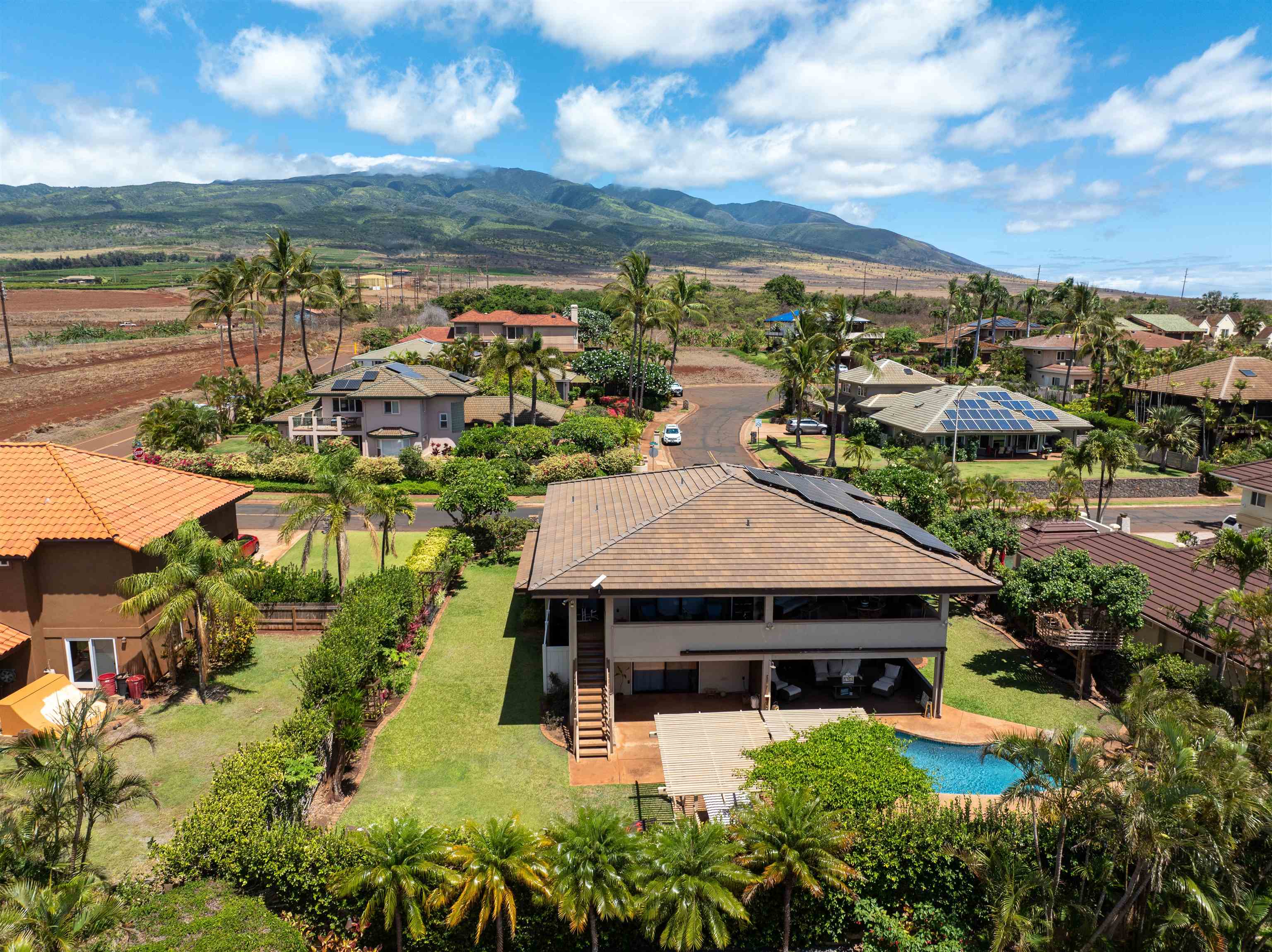 18  Pihaa St Kaanapali, Kaanapali home - photo 2 of 45