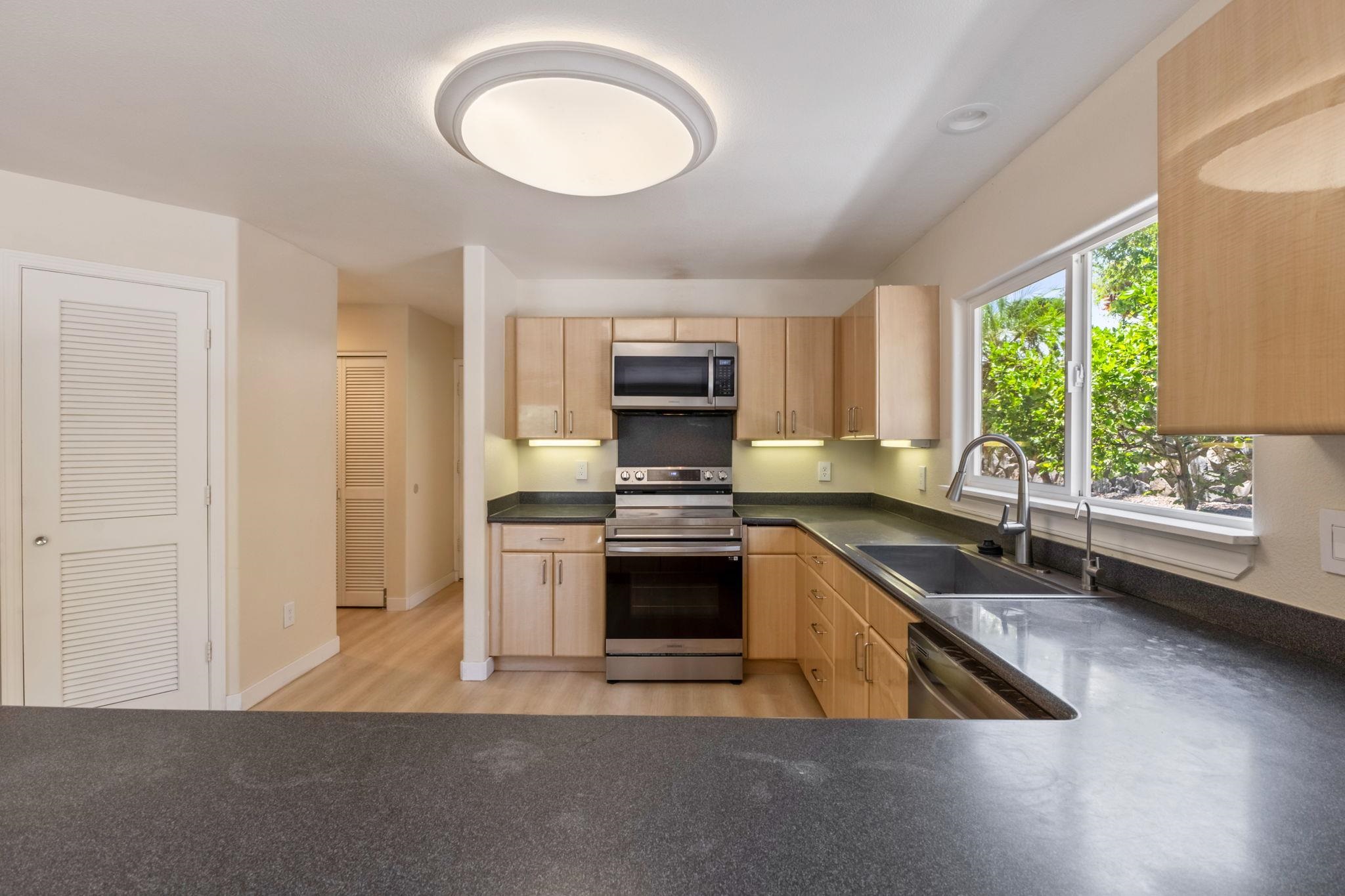 18  Puuaina Pl Maui Lani, Kahului home - photo 6 of 49