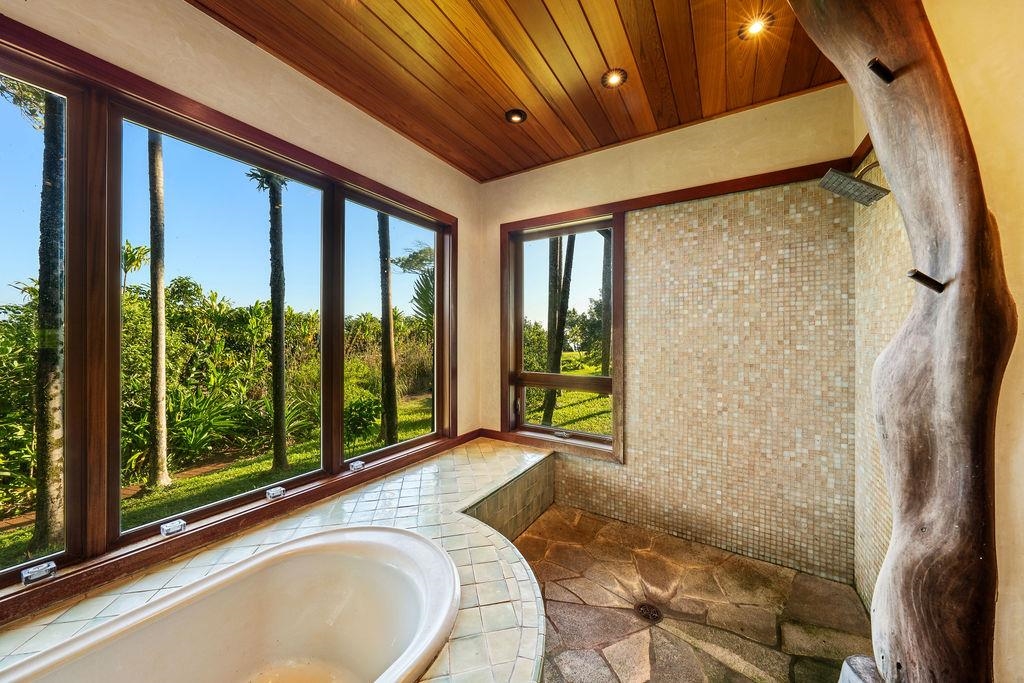 180  Door Of Faith Rd , Haiku home - photo 11 of 50